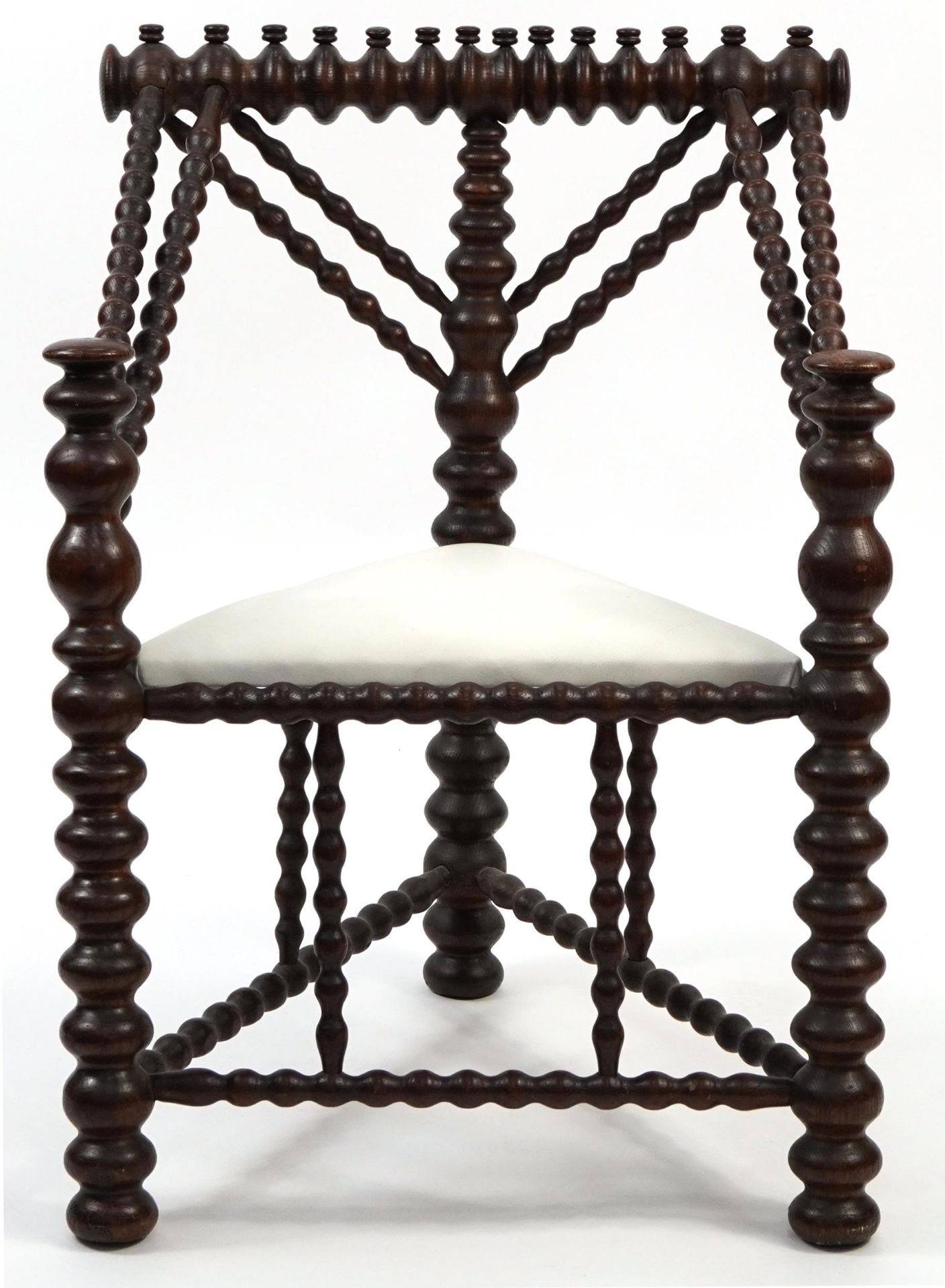 Antique oak turner's chair, 81.5cm high