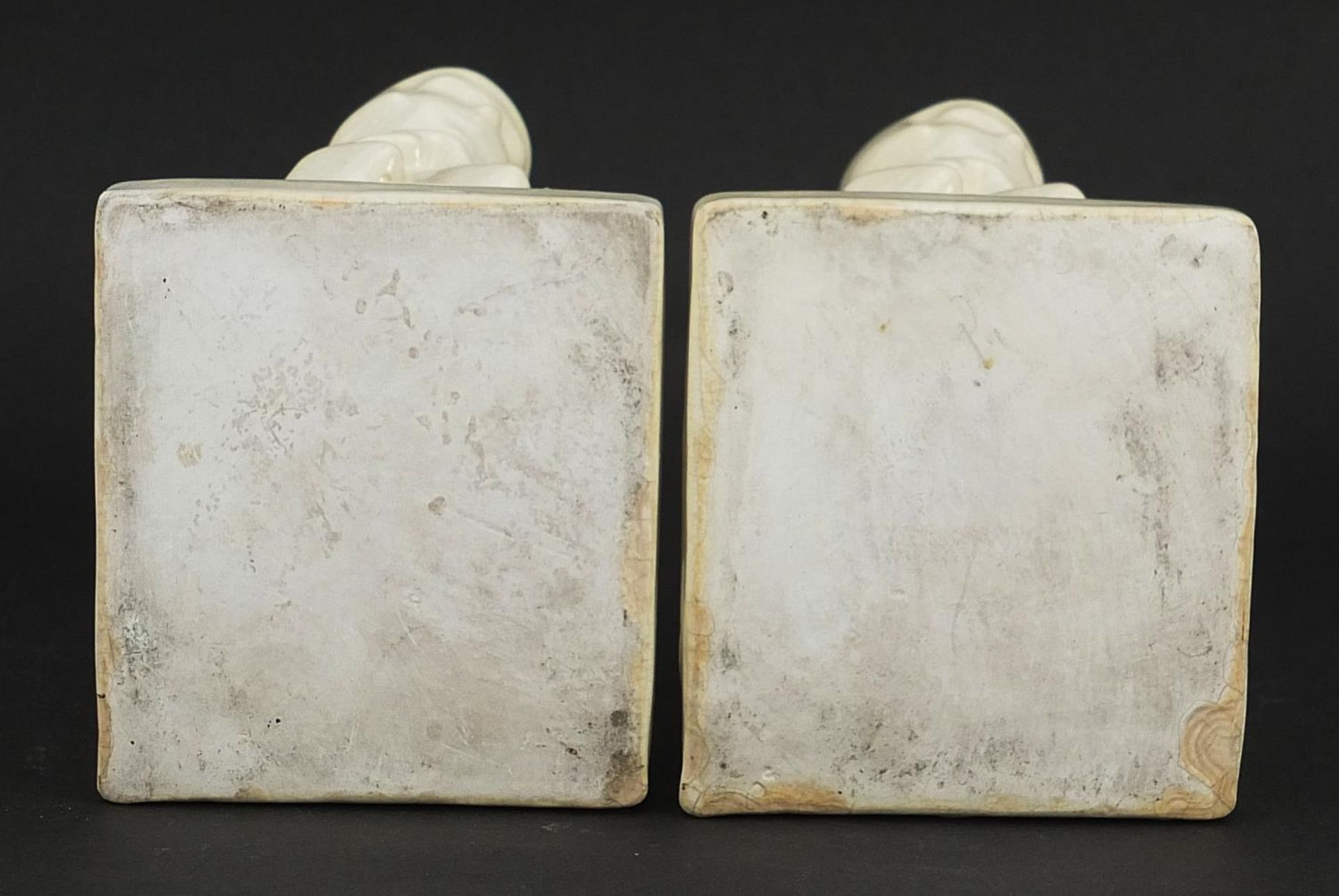 Pair of Art Deco cream glazed bookends in the form of females, 10.5cm high - Image 4 of 4