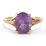 9ct gold amethyst solitaire ring, size N, 1.8g