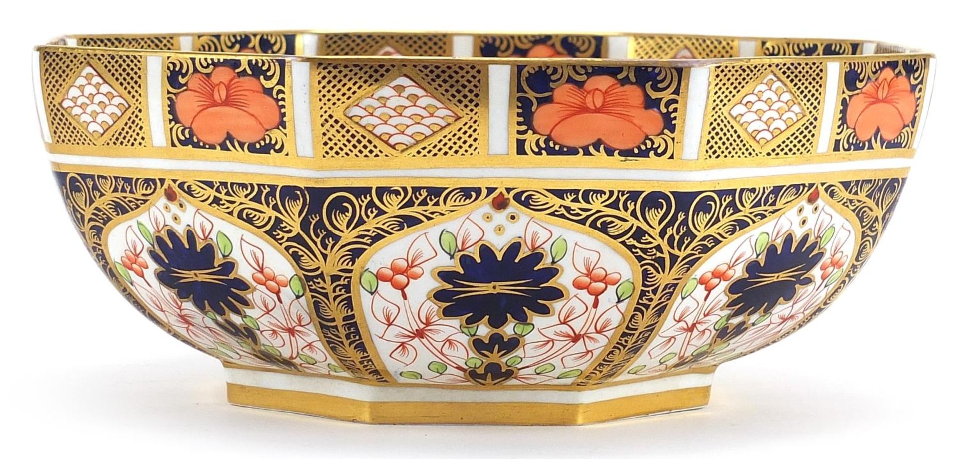 Royal Crown Derby Imari porcelain octagonal fruit bowl, 24cm in diameter - Bild 2 aus 4