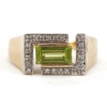 9ct gold diamond and green stone ring, size T, 4.3g