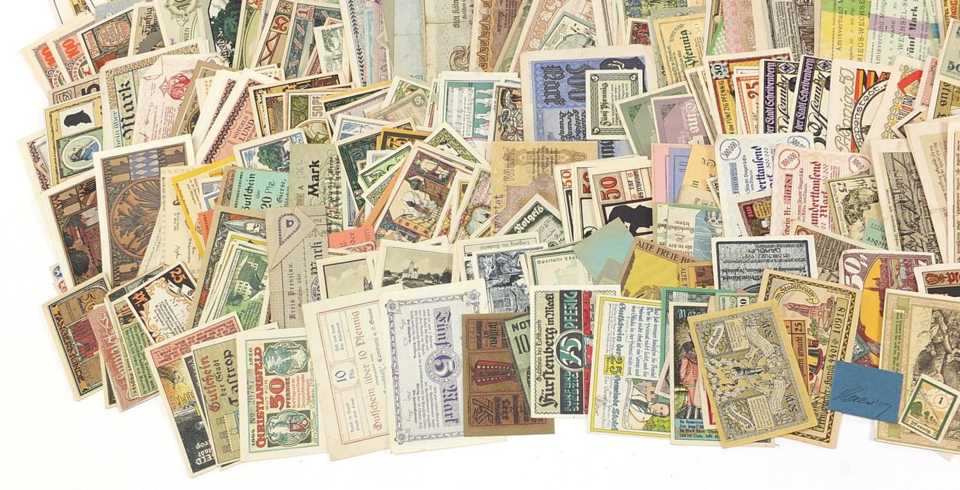 Extensive collection of early 20th century and later German banknotes - Bild 4 aus 5