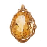 9ct gold citrine pendant, 3.0cm high, 5.6g