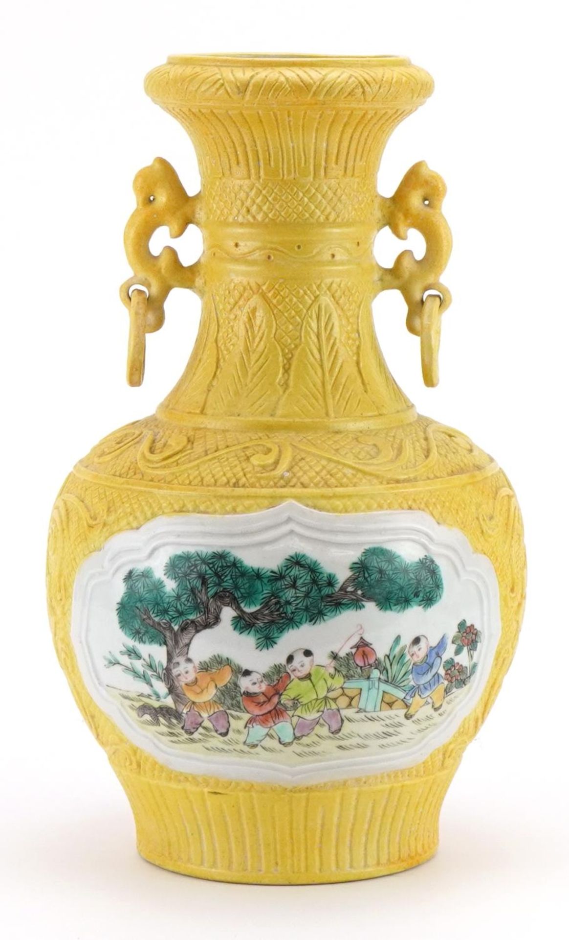 Chinese porcelain yellow ground vase with ring turned handles hand painted with children playing, - Bild 2 aus 4