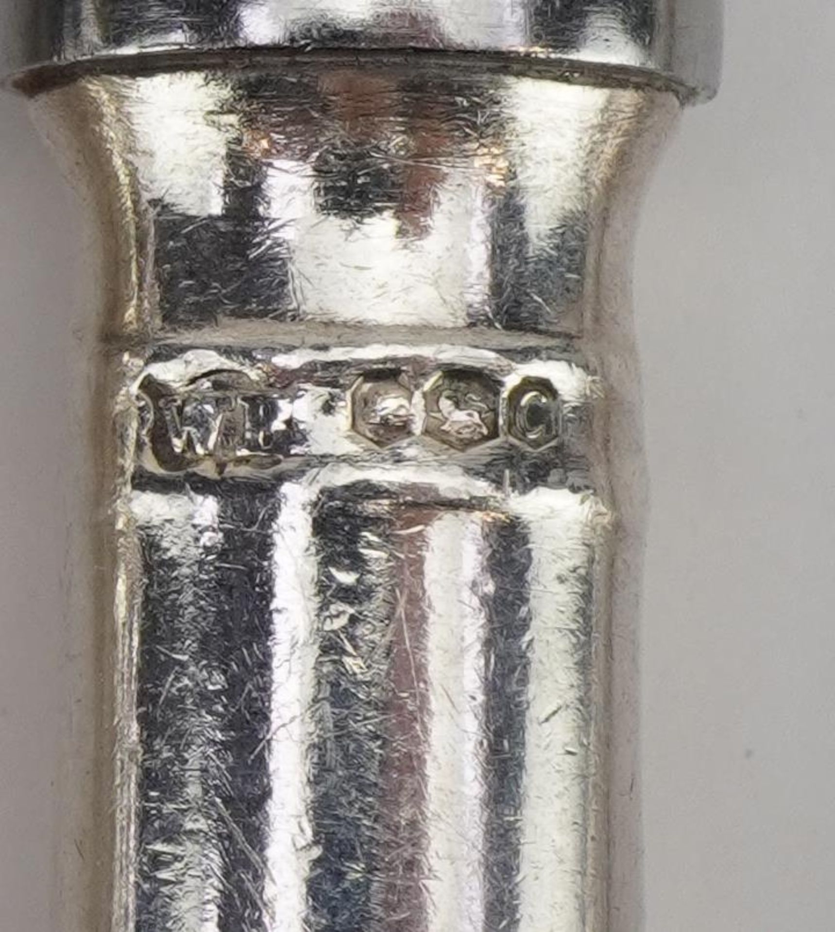 William Bush & Son Ltd, set of twelve silver handled knives, Sheffield 1970, 24cm in length, total - Image 4 of 4