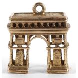 9ct gold Arc de Triomphe charm, 1.8cm high, 3.9g