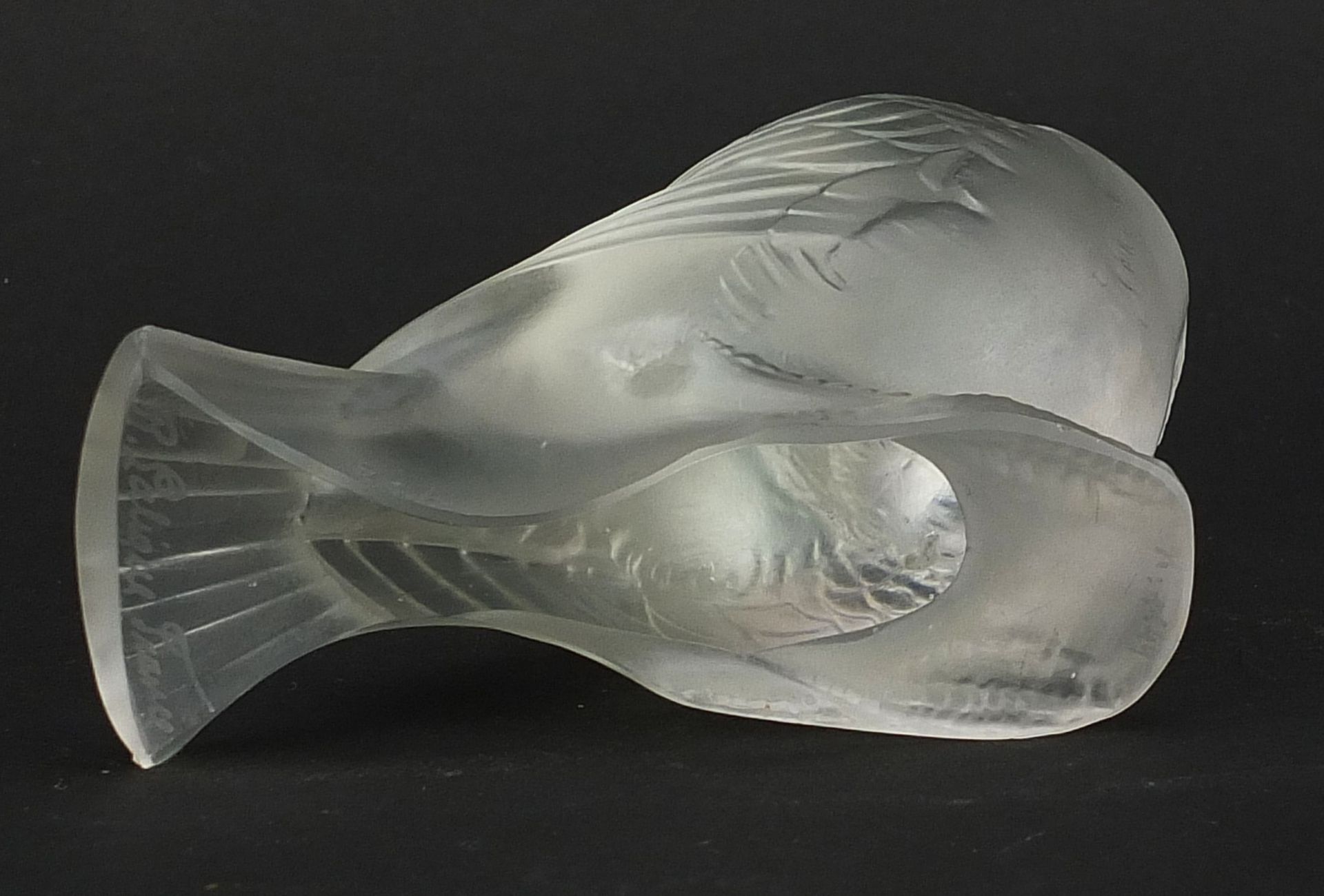 Rene Lalique, French frosted glass Moineau Fier paperweight, etched R Lalique France no 1149 to - Image 3 of 6