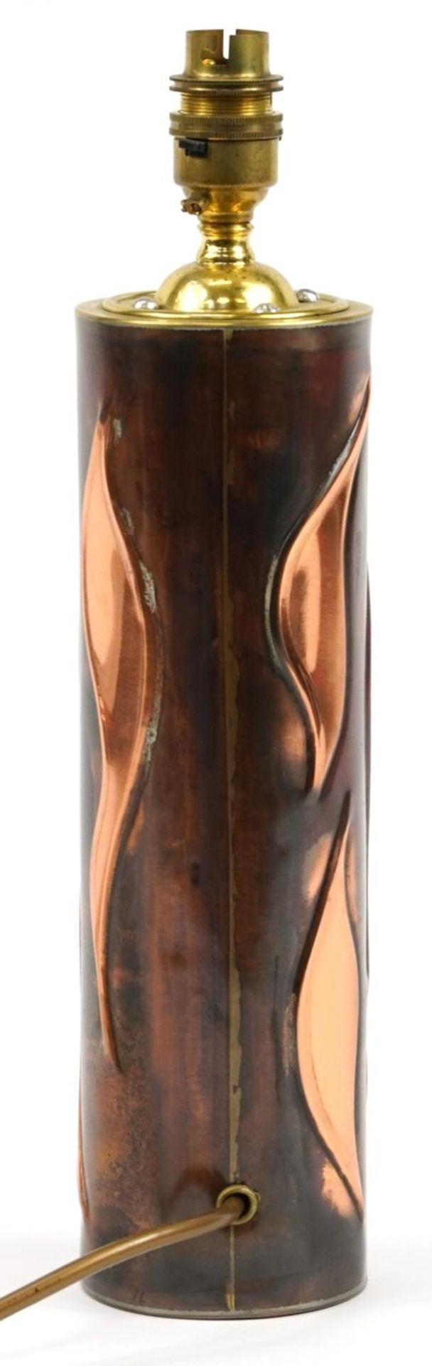 Sam Fanaroff, Arts & Crafts style stylised copper lamp base, impressed SF to the base, 37cm high - Bild 2 aus 3