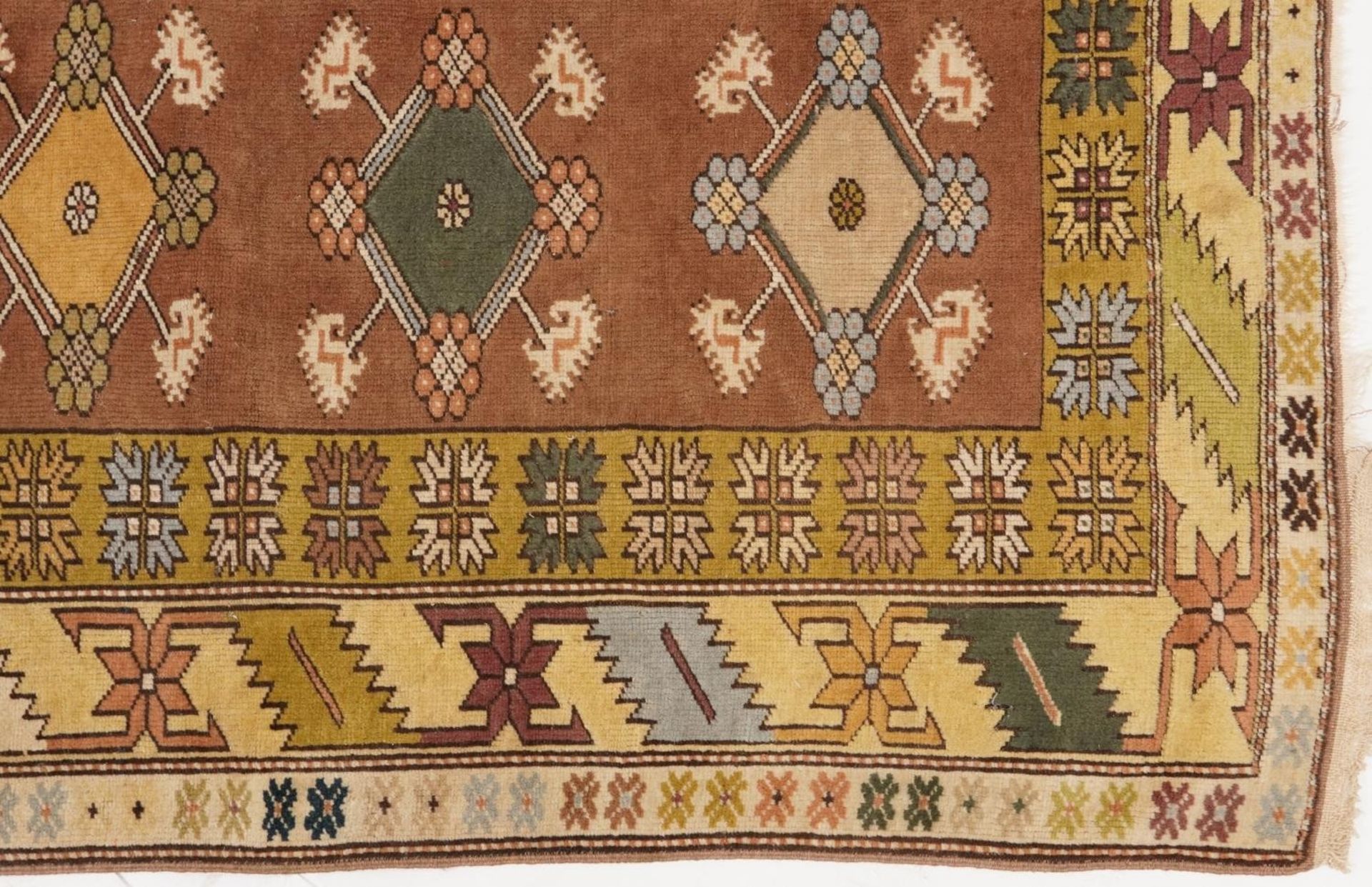 Rectangular beige ground rug with all over geometric design, 200cm x 117 - Image 5 of 5