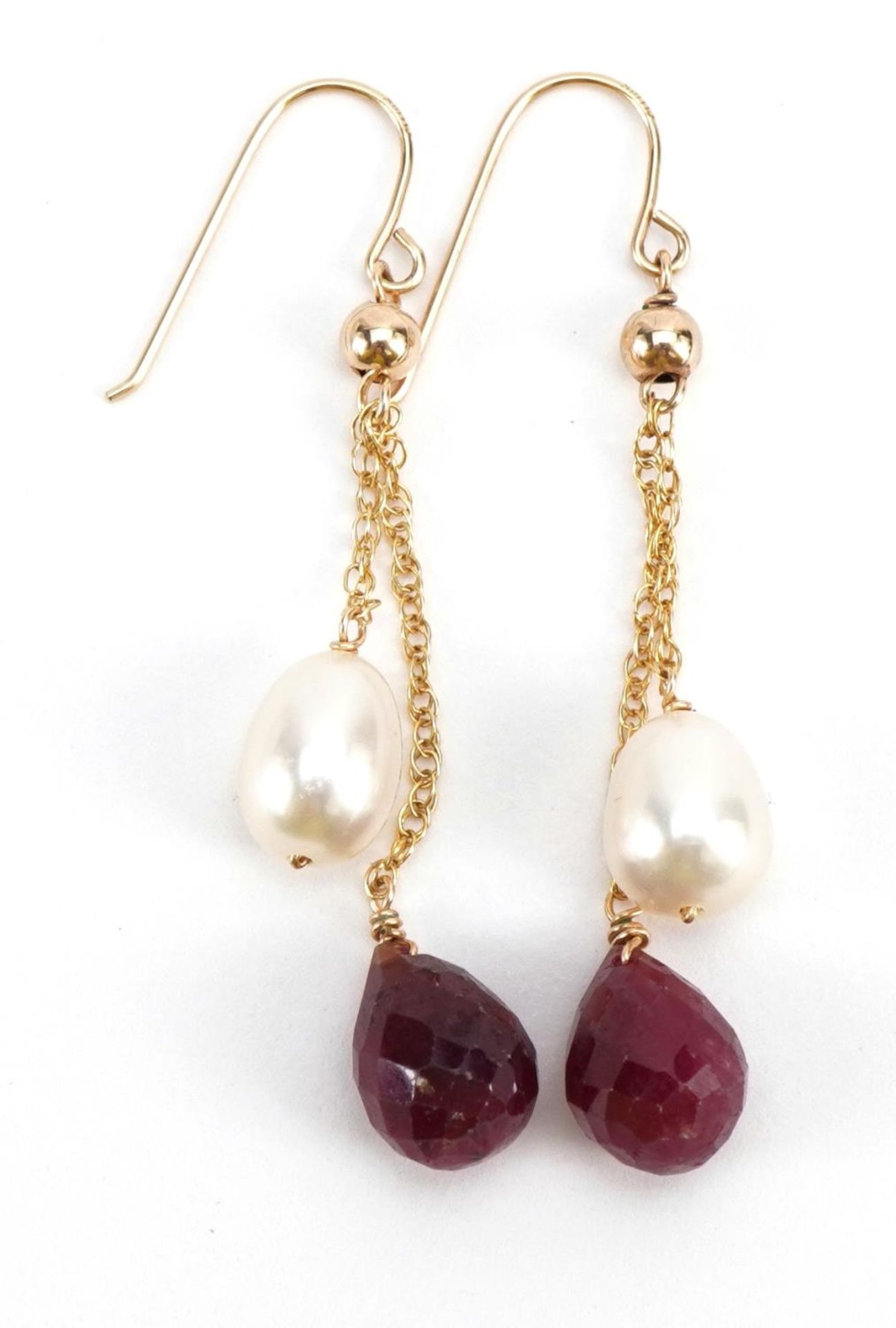 Pair of 14k gold facetted ruby and pearl drop earrings, 4.4cm high, 2.6g - Image 2 of 2