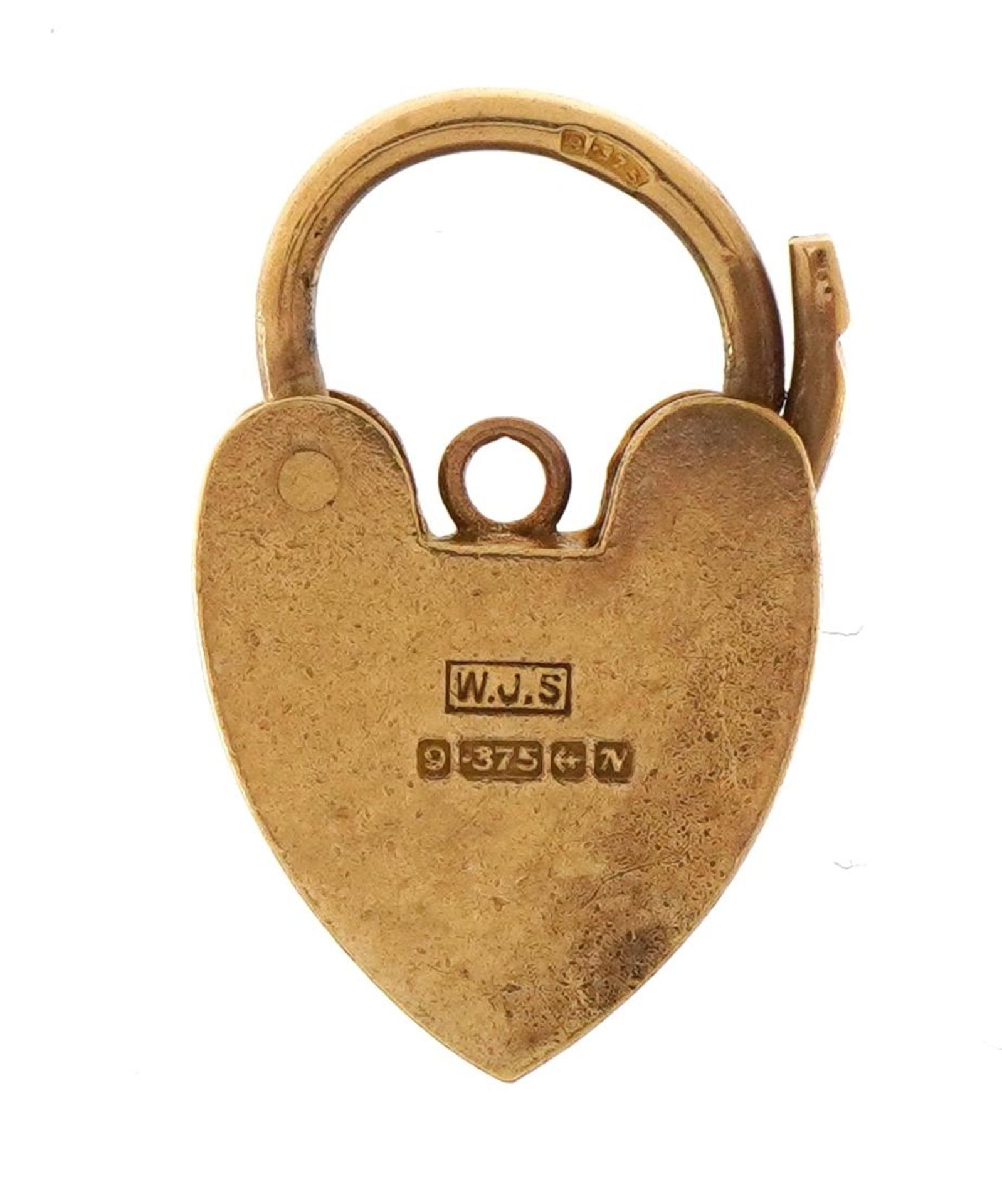 9ct gold love heart padlock with engraved decoration, 2.1cm high, 2.4g - Bild 2 aus 3