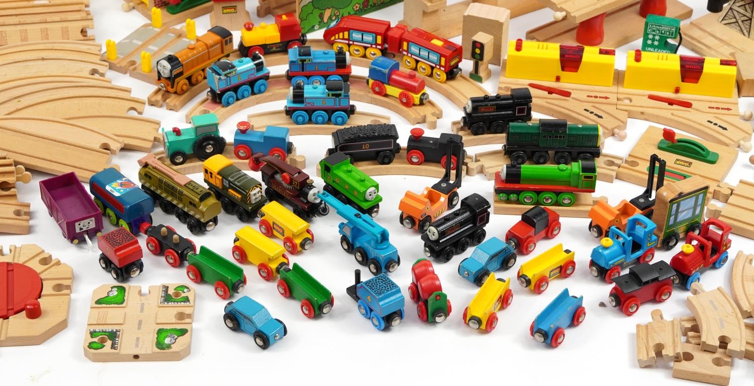 Collection of Erio model railway including Thomas the Tank Engine locomotives, sheds and track - Image 6 of 7