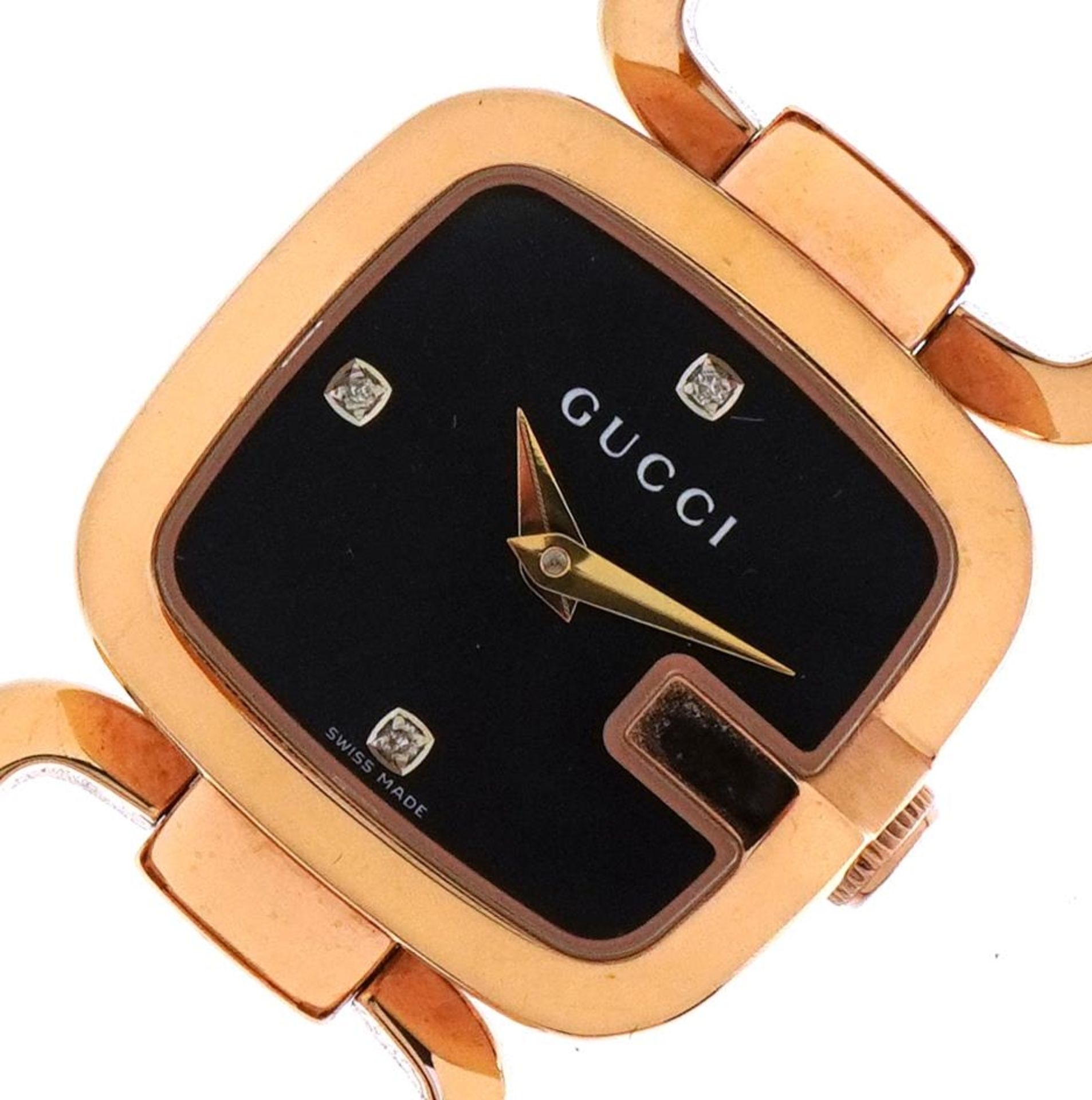 Gucci, ladies Gucci Dial G wristwatch numbered 125.5 with spare link and box, the case 24mm wide