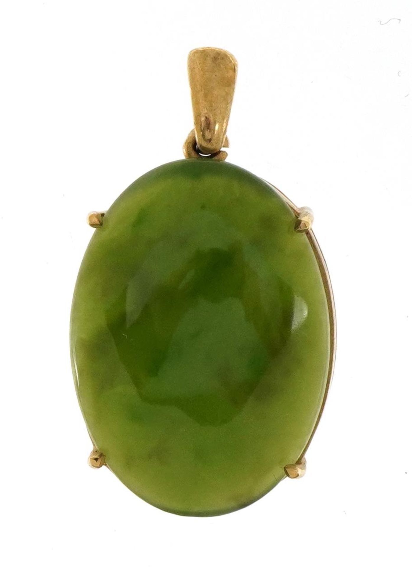 9ct gold spinach green jade pendant, 3.3cm high, 5.5g