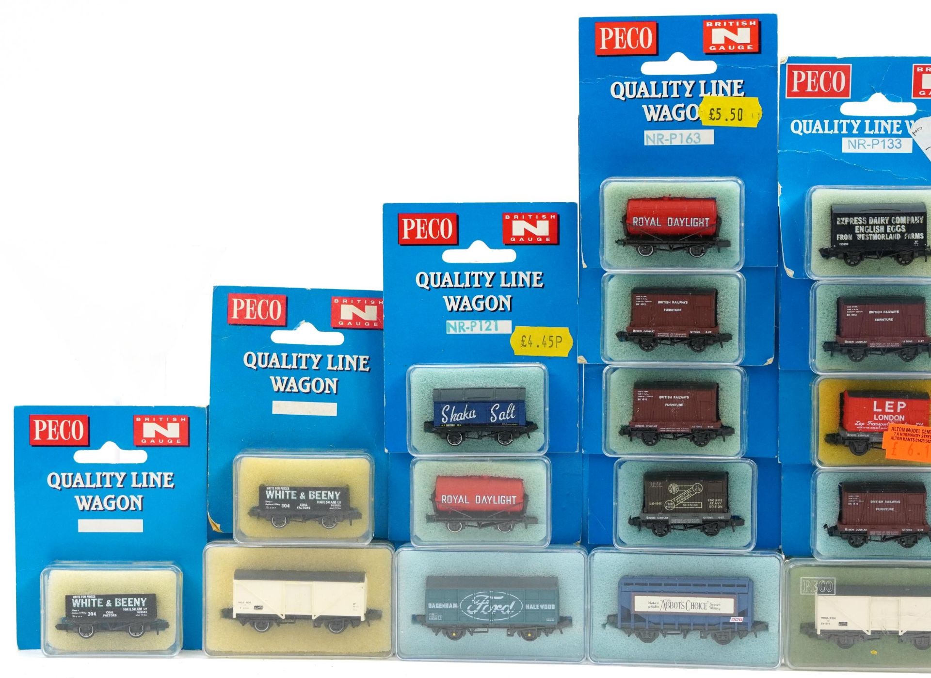 Twenty six Peco N gauge model railway wagons with cases - Image 2 of 3