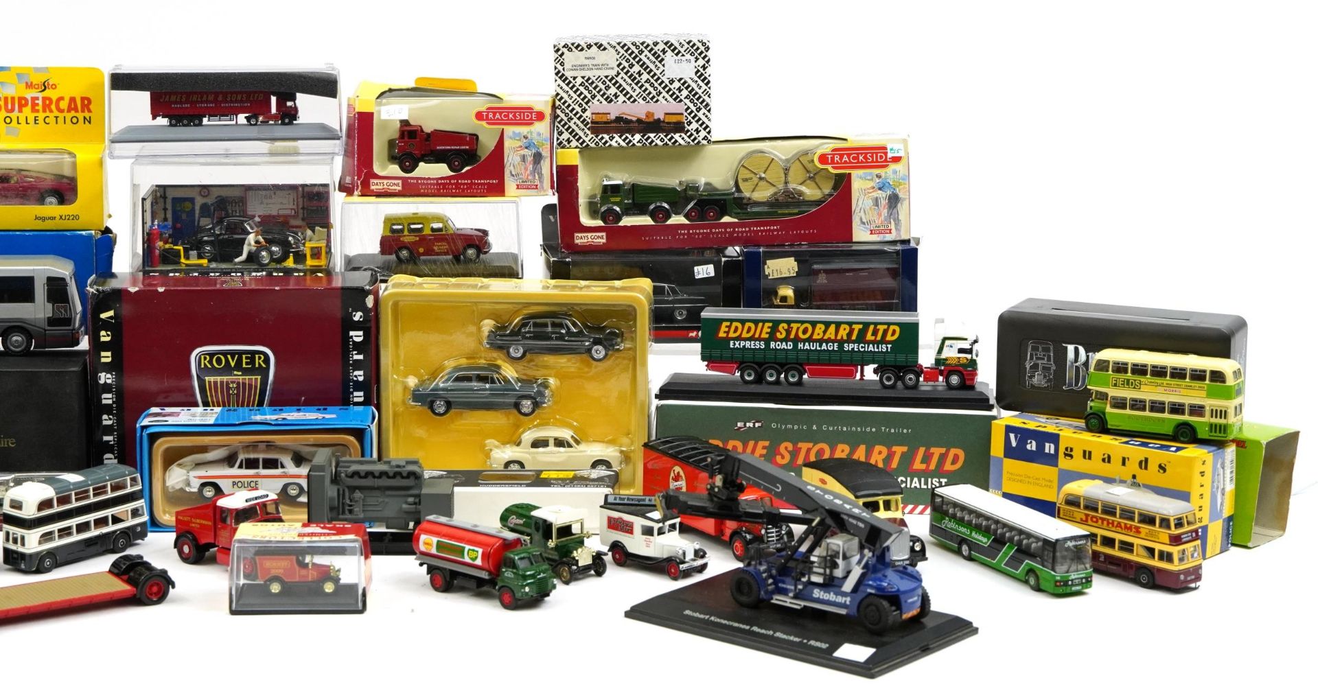 Large collection of Corgi diecast collector's advertising vehicles including Vanguards, Royal - Bild 3 aus 3