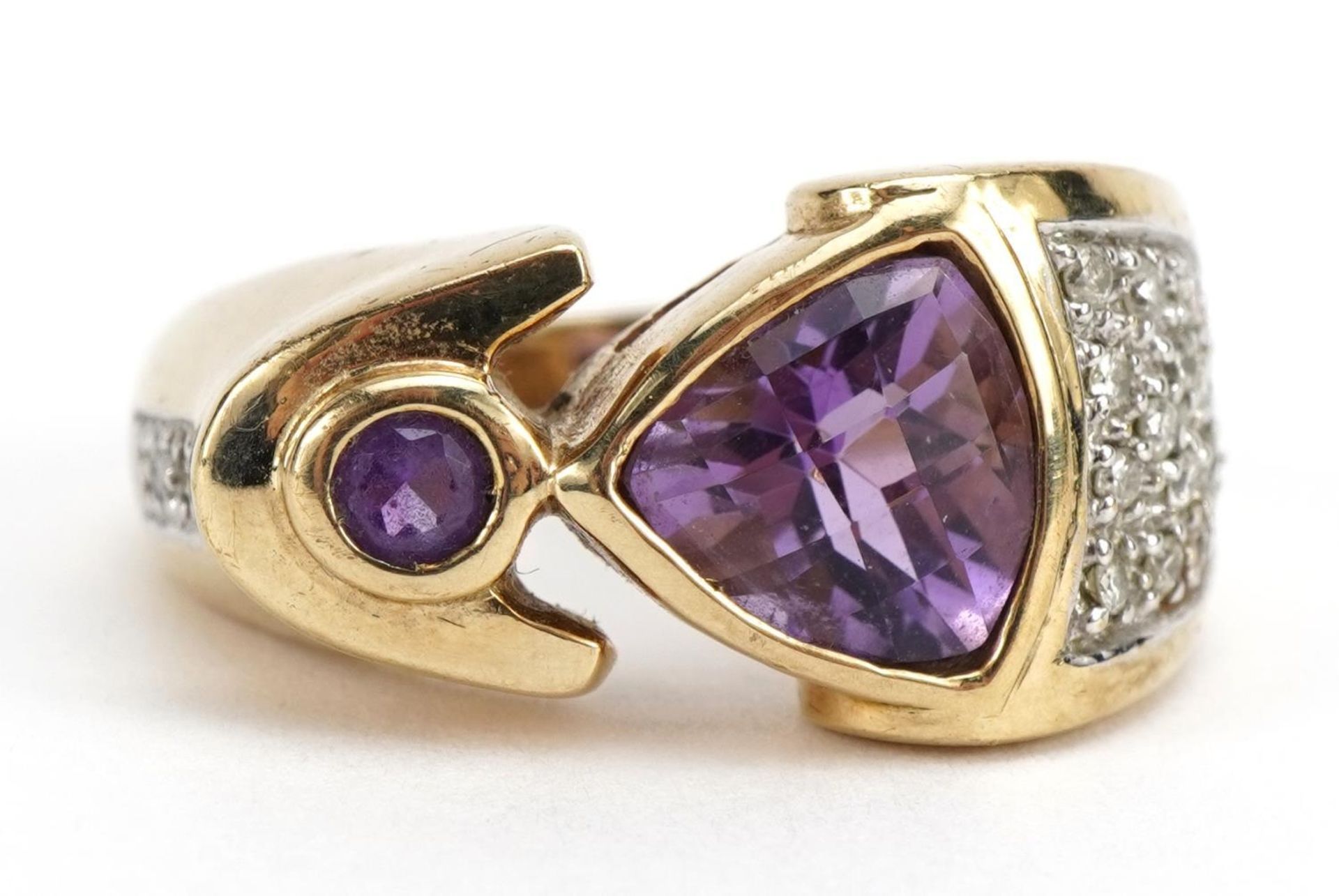 9ct gold amethyst ring with diamond set shoulders, size T, 13.6g