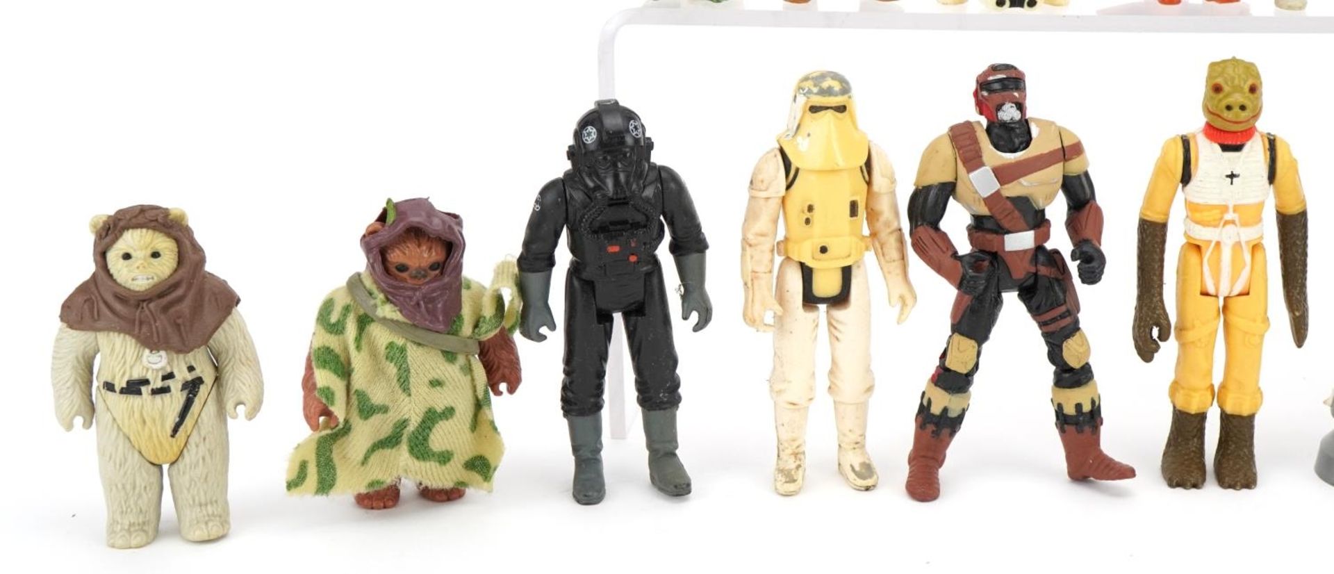 Twenty vintage Star Wars action figures including Luke Skywalker as Stormtrooper, Yoda, Ewoks and - Image 3 of 4