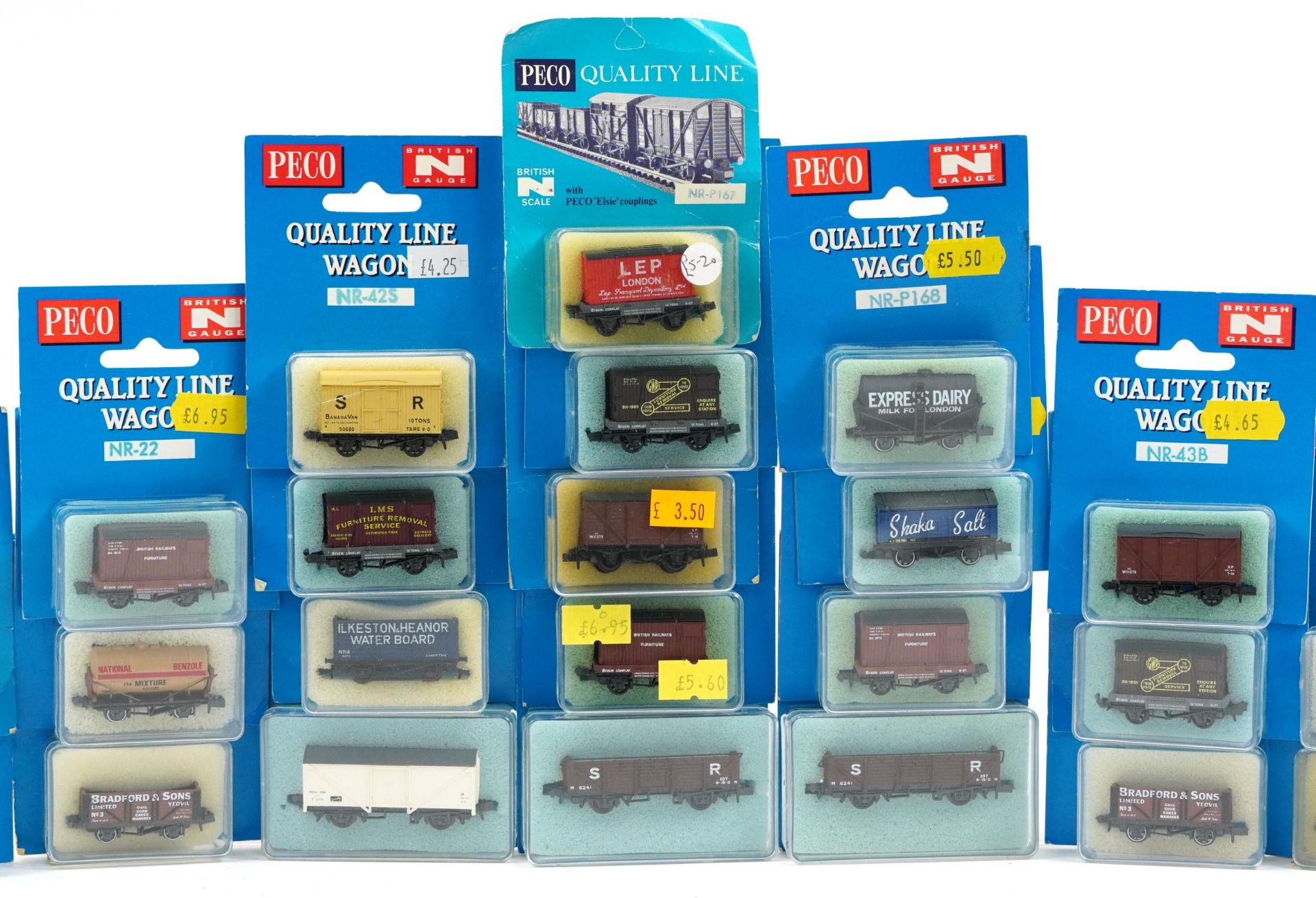 Twenty seven Peco N gauge model railway wagons with cases - Image 3 of 4