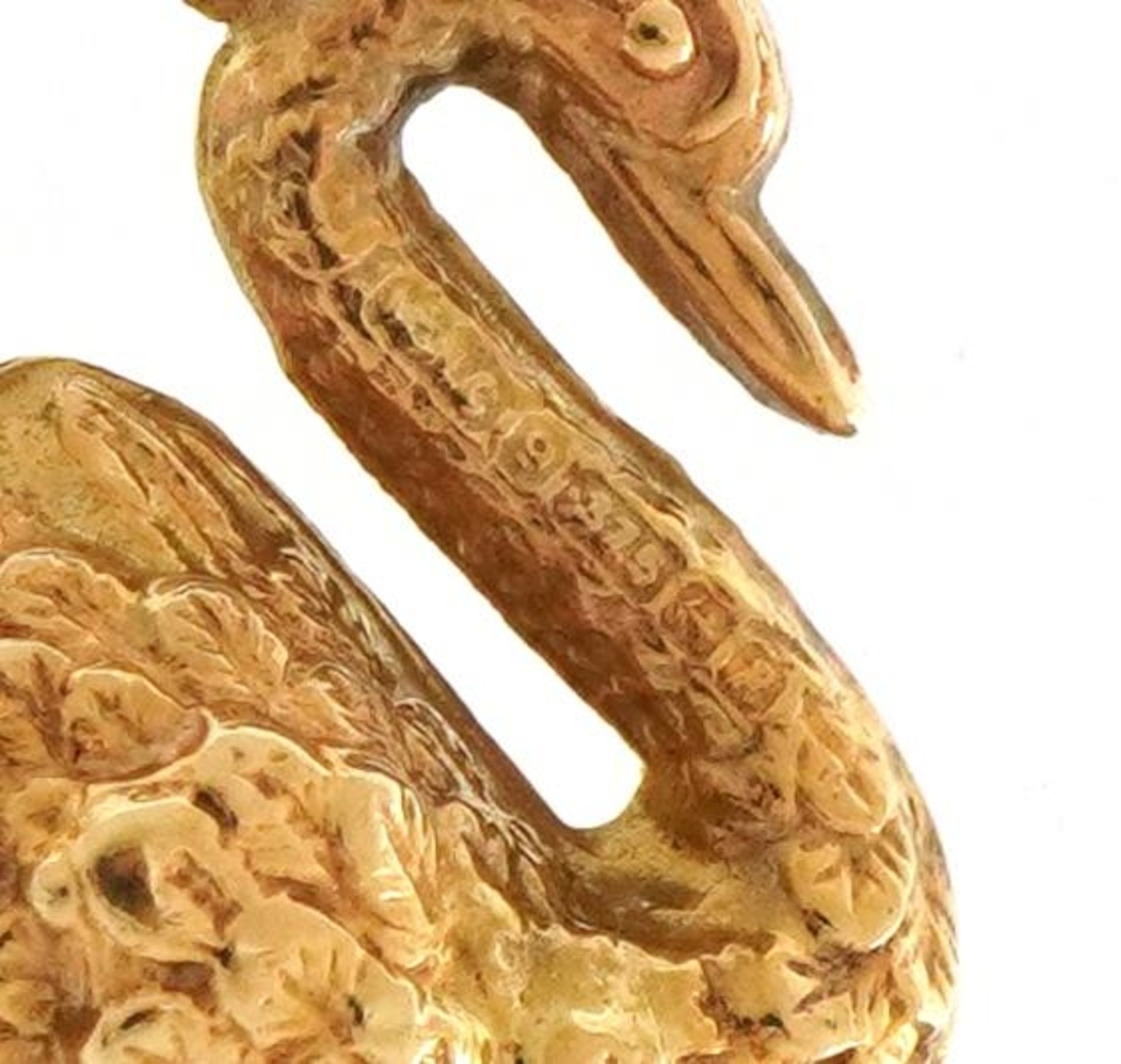 9ct gold swan charm, 1.5cm high, 1.0g - Image 3 of 3