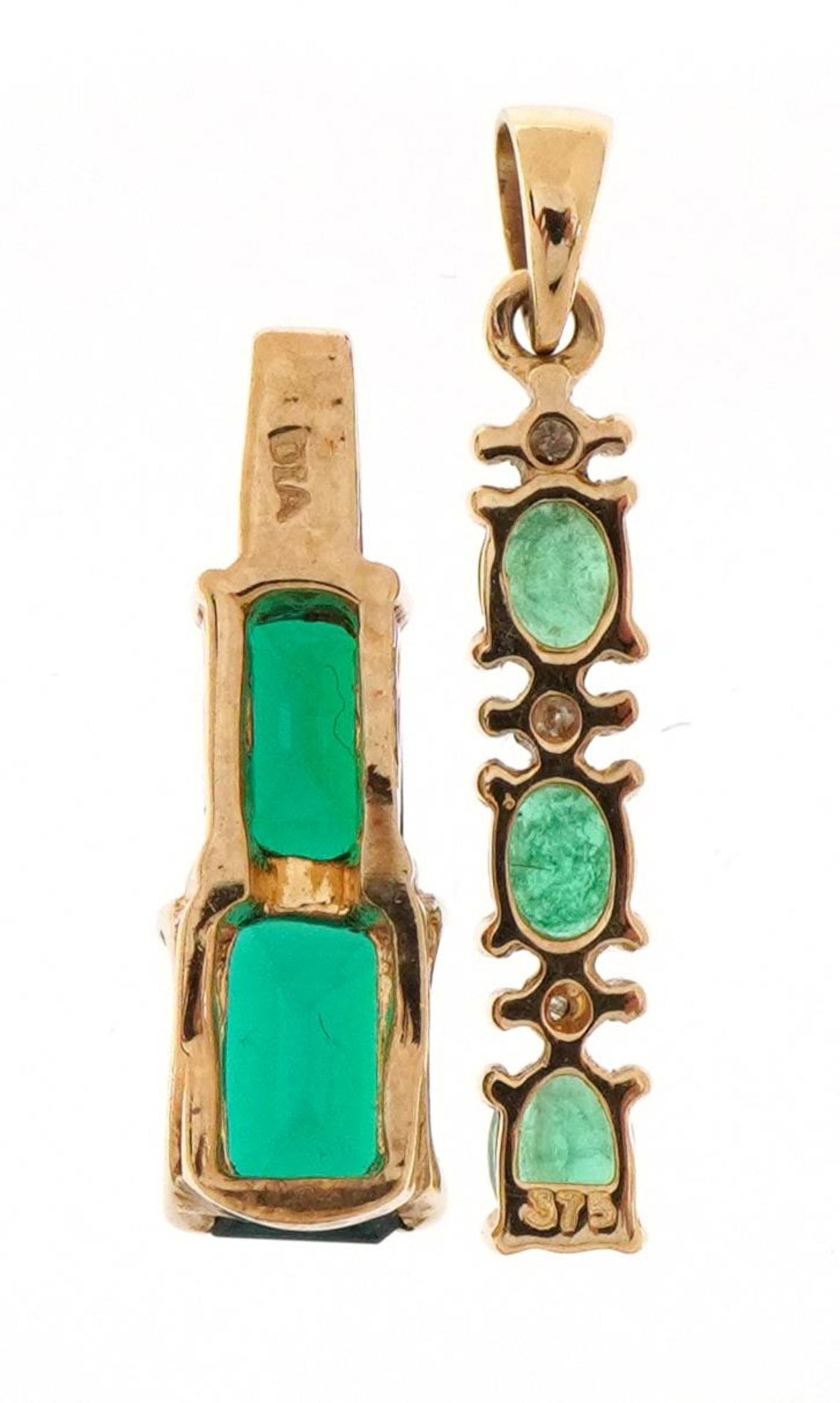 9ct gold jewellery comprising 9ct gold emerald and diamond pendant with matching emerald stud - Image 3 of 7