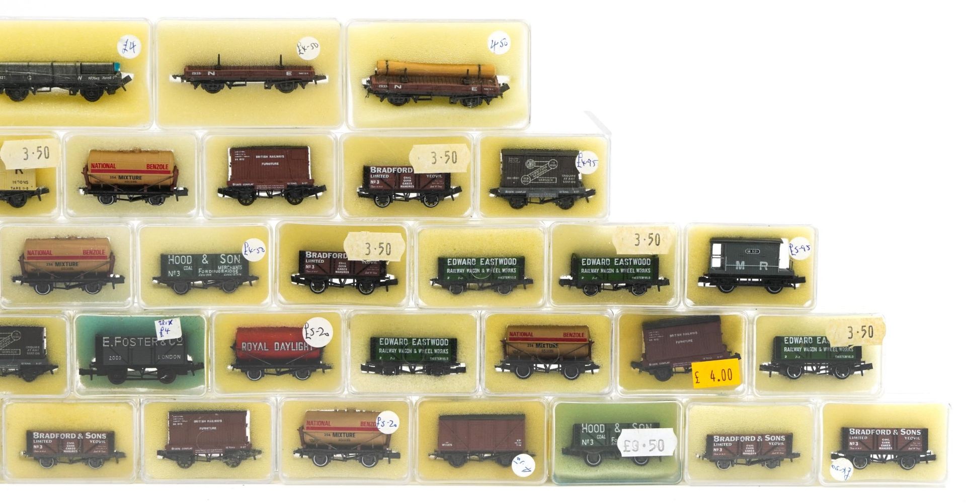 Thirty five Peco N gauge model railway wagons and tankers with cases - Image 3 of 3