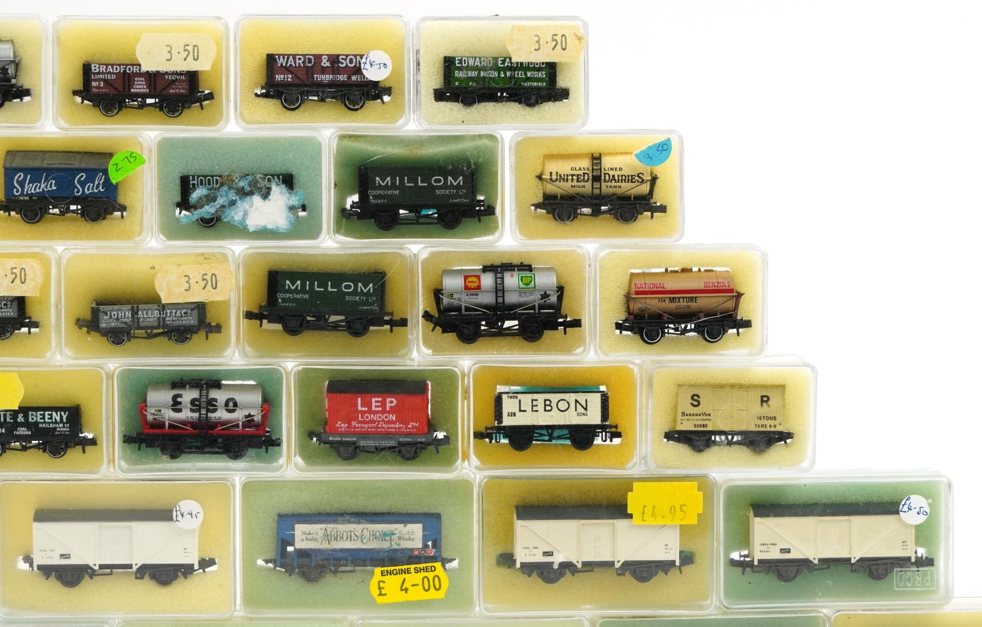 Thirty five Peco N gauge model railway wagons and tankers with cases - Image 3 of 5