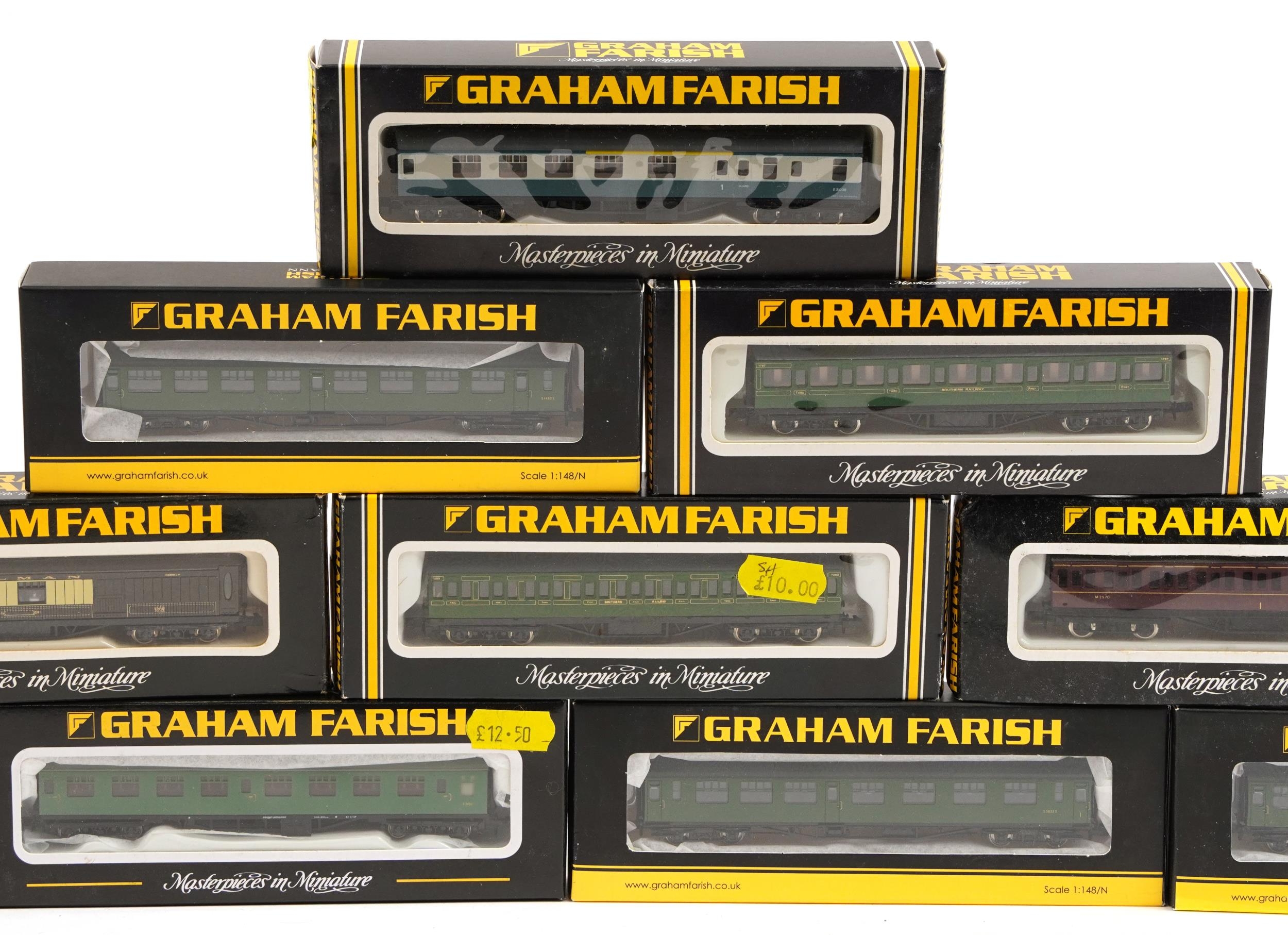 Ten Graham Farish N gauge model railway carriages with boxes, numbers 0603, 0615, 0623, 0646, - Image 3 of 5