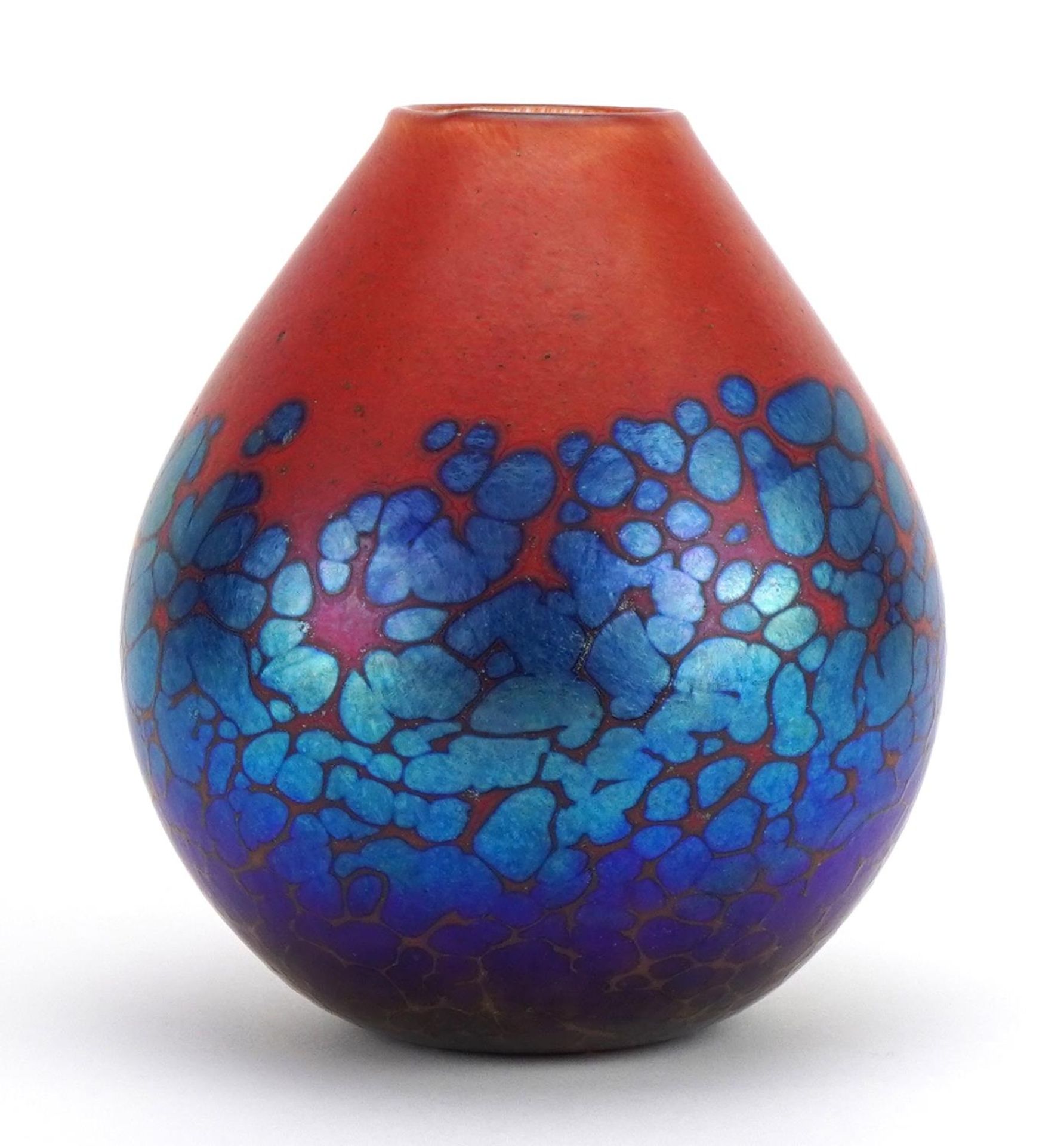 Siddy Langley, iridescent art glass vase with red, etched Siddy Langley 1998 to the base, 16.5cm