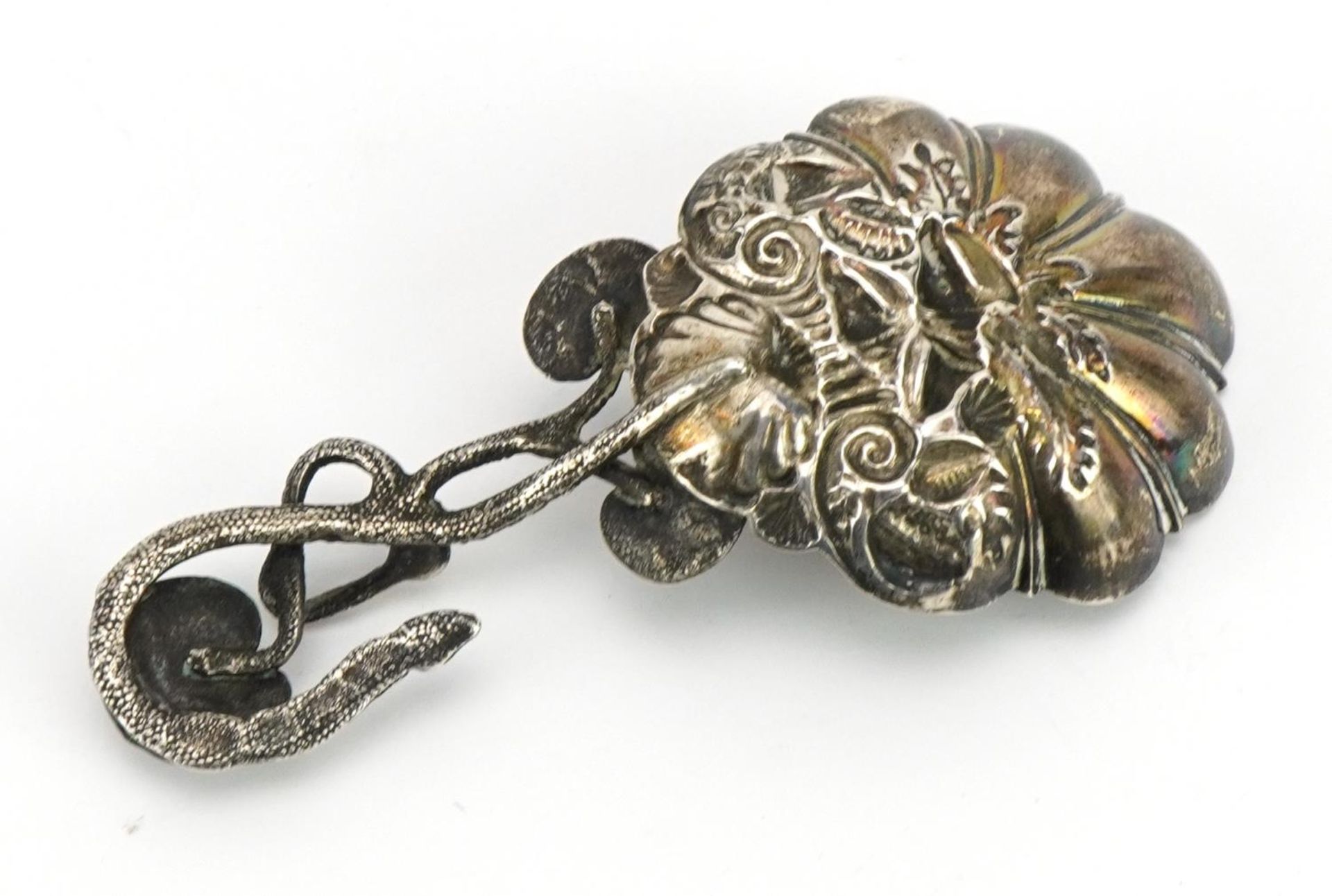 Victorian silver caddy spoon with naturalistic form, the bowl embossed with seashells, Birmingham - Image 2 of 3