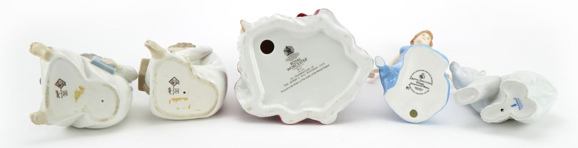 Collectable figures and a Lladro polar bear including Royal Worcester Queen Elizabeth II and Royal - Image 3 of 4