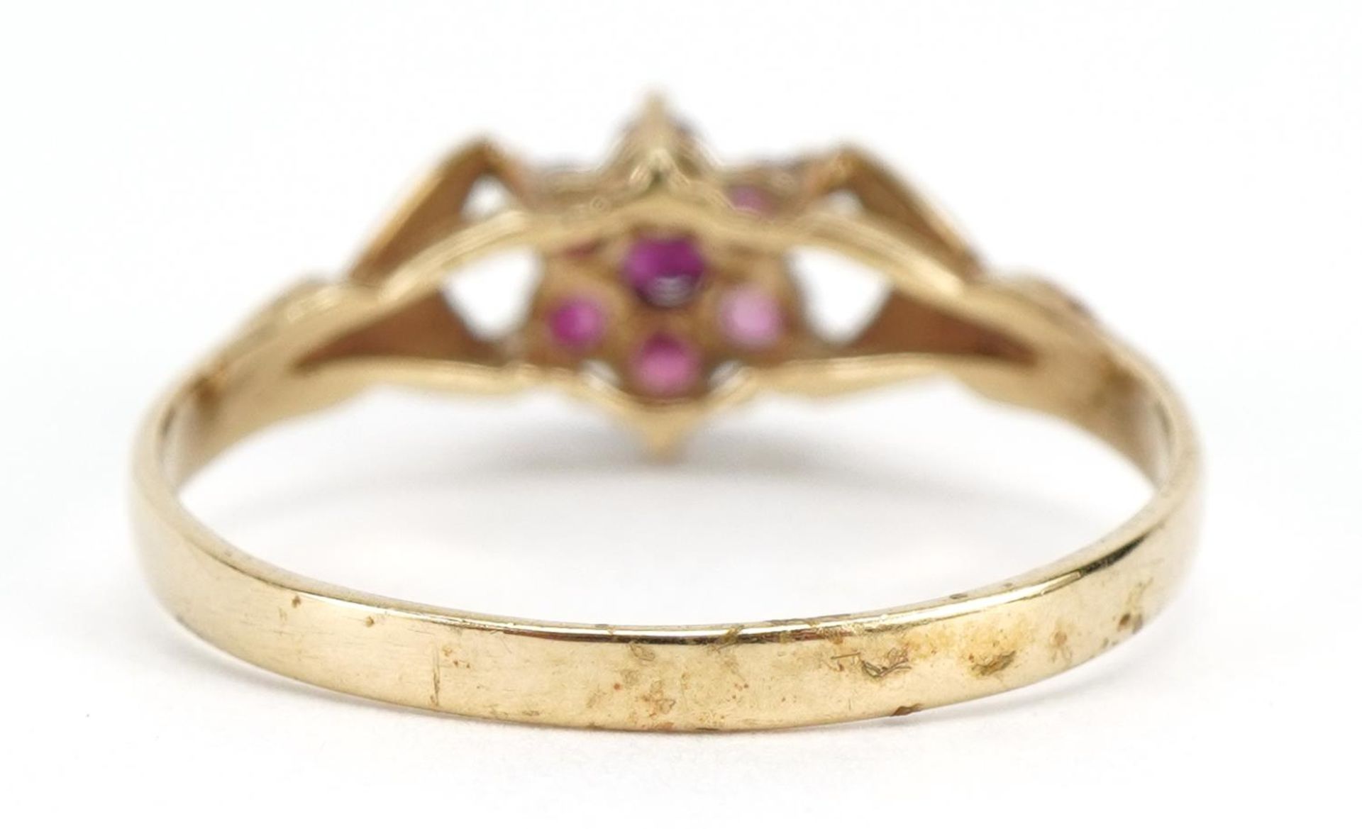 9ct gold ruby flower head ring, size P, 1.4g - Image 2 of 3