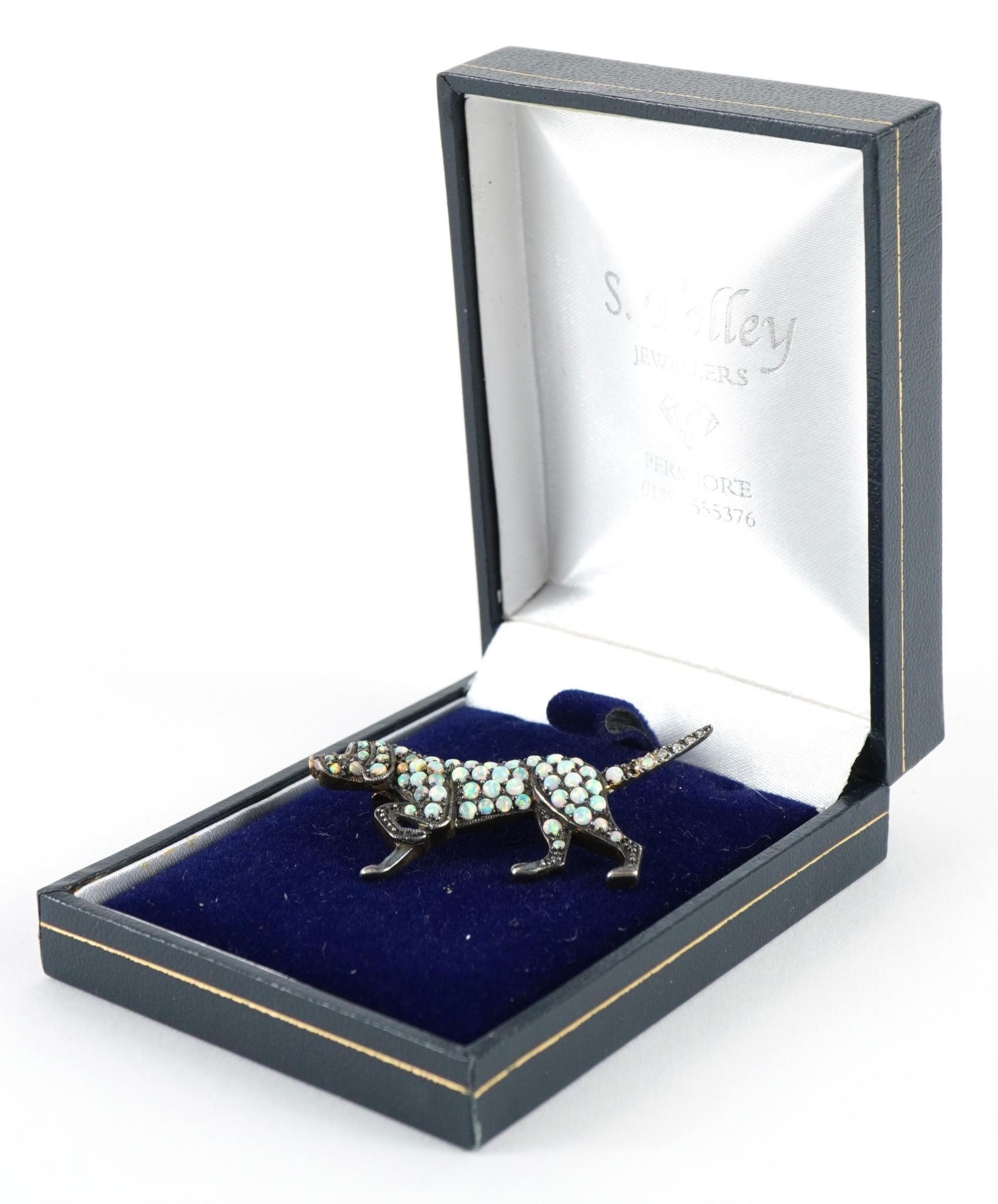 Unmarked gold Pointer dog brooch set with diamonds and cabochon opals, 4.5cm wide, 5.4g - Bild 3 aus 3