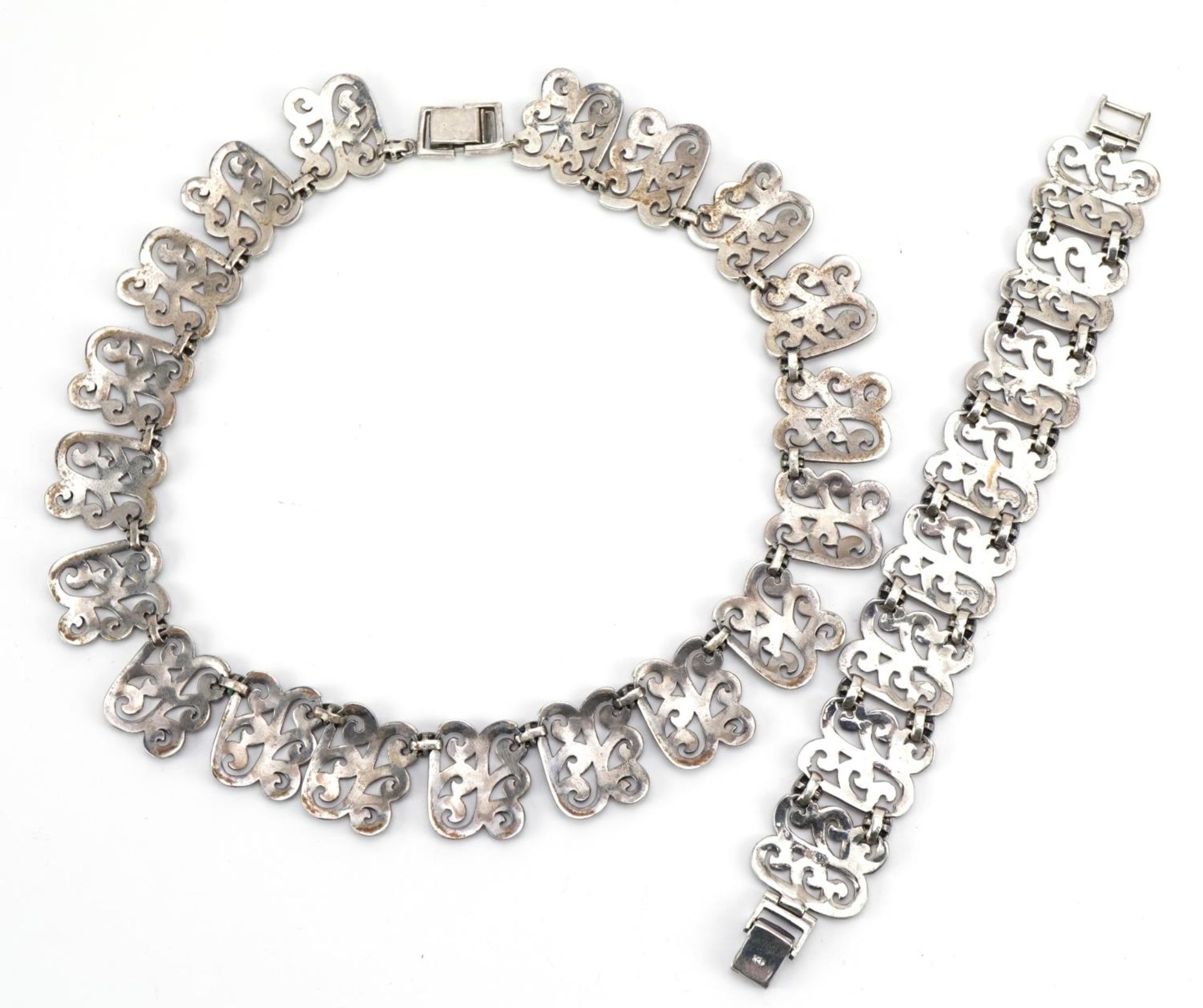 Silver marcasite choker necklace and matching bracelet, the necklace 40cm in length, total 107.7g - Image 3 of 4