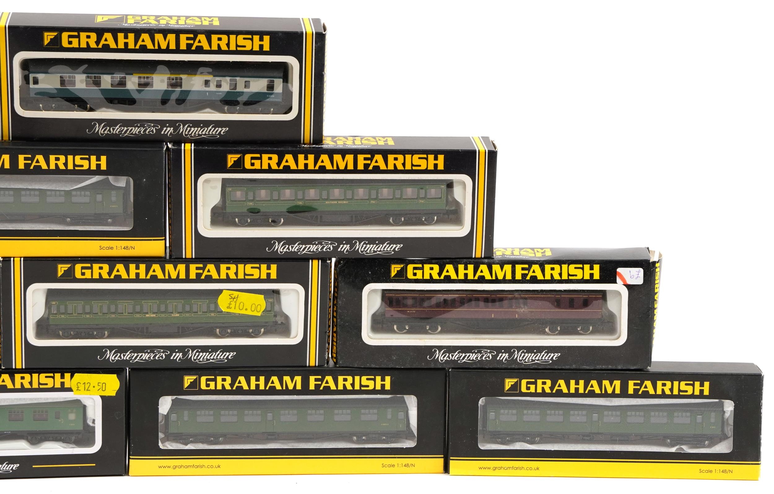 Ten Graham Farish N gauge model railway carriages with boxes, numbers 0603, 0615, 0623, 0646, - Image 4 of 5