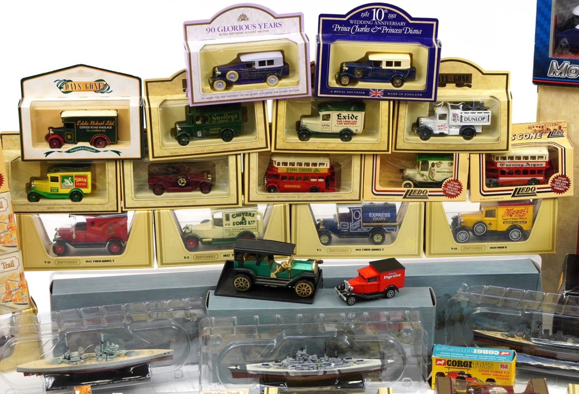 Collection of diecast advertising collector's vehicles and boats with boxes including Days Gone, - Image 3 of 6