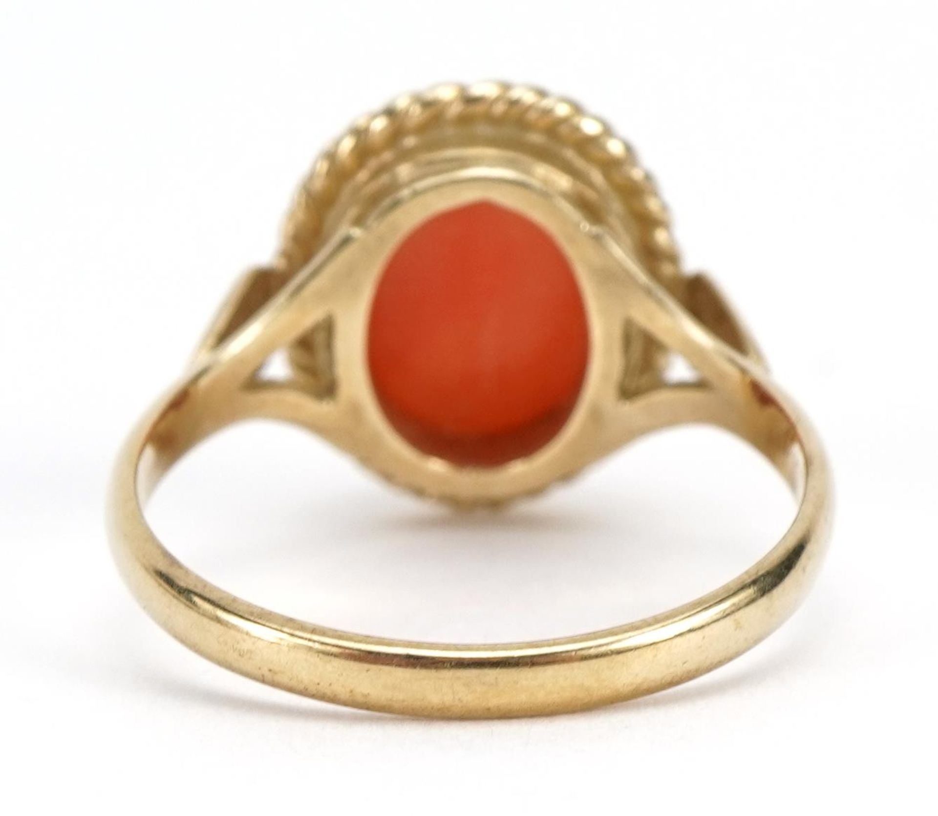 9ct gold cabochon coral solitaire ring, the stone approximately 9mm x 6.9mm, size P, 3.6g - Image 2 of 3