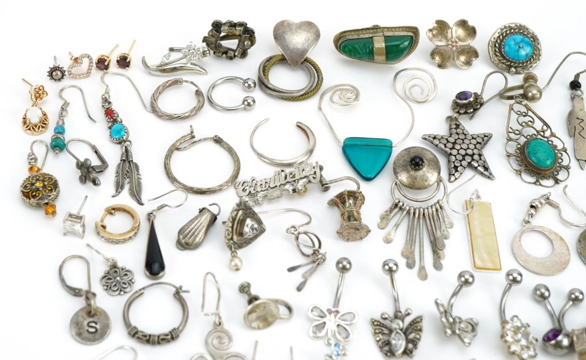 Vintage and later silver and white metal jewellery including earrings, pendants and blue enamel - Image 2 of 5