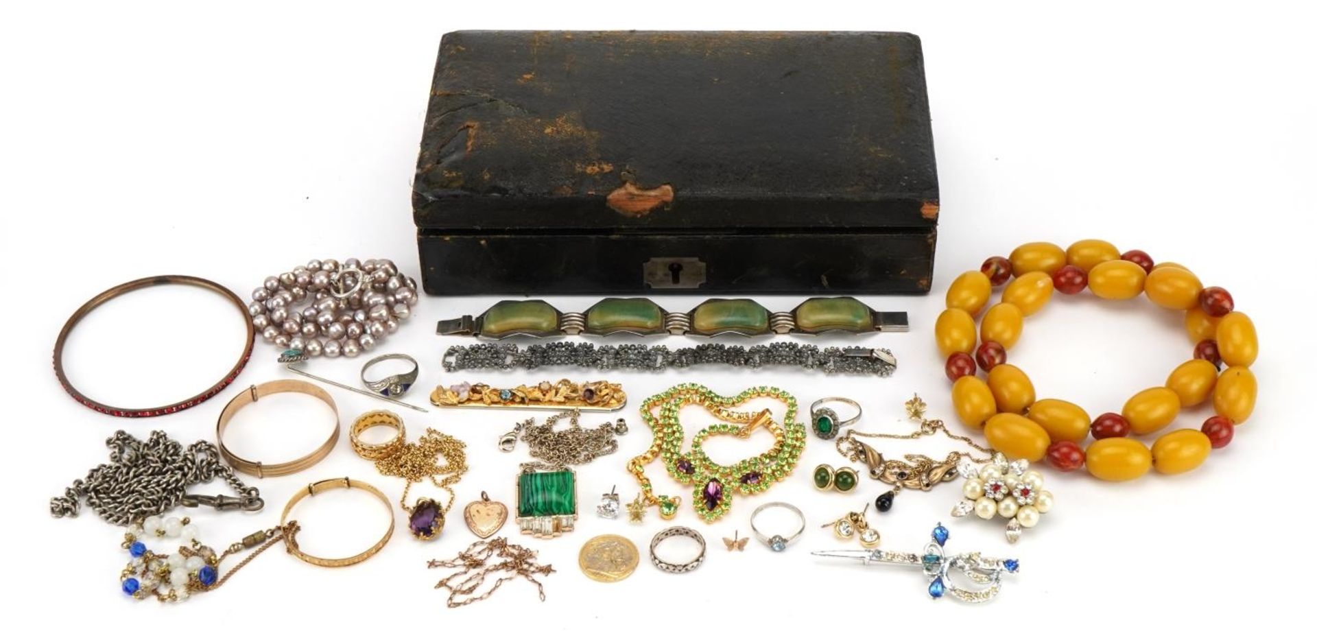 Victorian and later jewellery housed in an antique leather box including a pair of 9ct gold