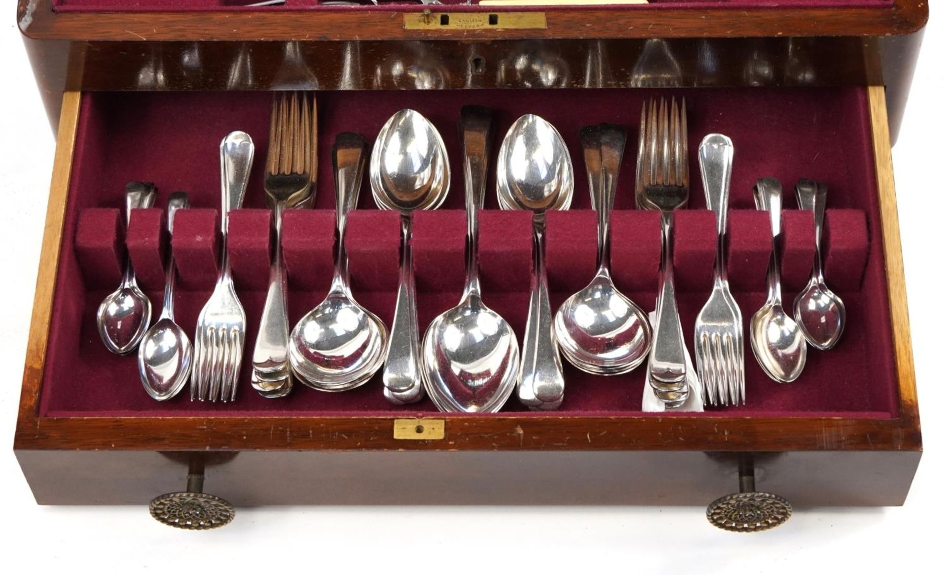 Thomas Turner & Co eight place canteen of silver plated cutlery, some with ivorine handles, housed - Bild 4 aus 8