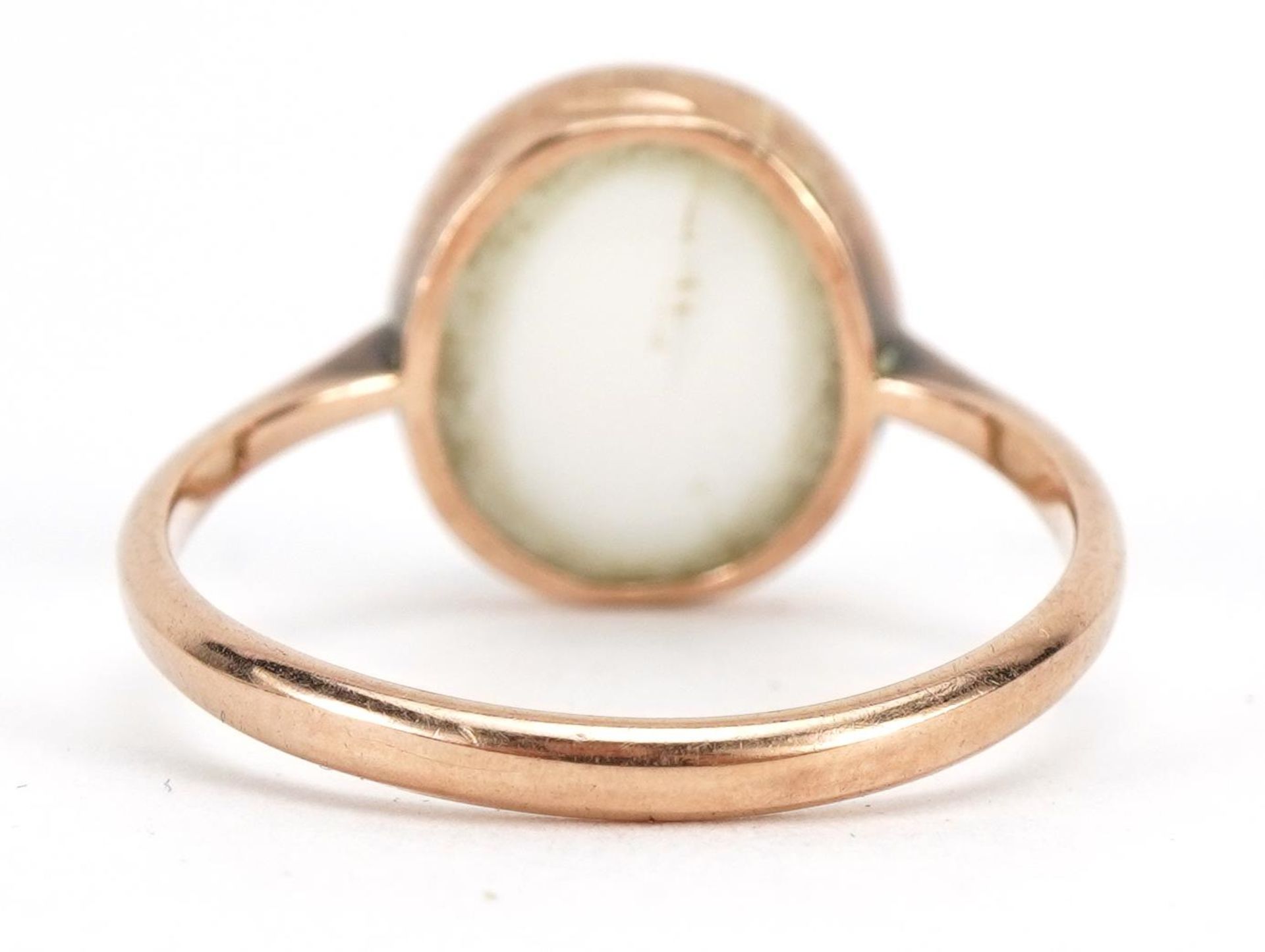 9ct rose gold cabochon moonstone ring, the stone approximately 11.4mm x 9.9mm, size P, 2.7g - Image 3 of 4