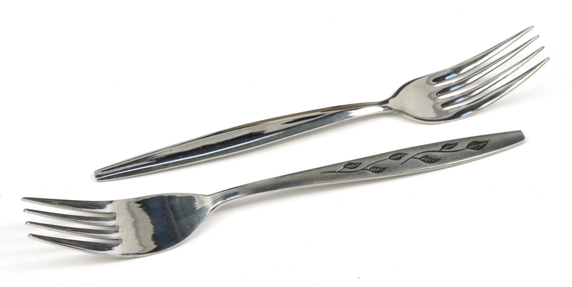 Two canteens of stainless steel cutlery including a forty four piece by Viners in the Satin Leaf - Image 4 of 8