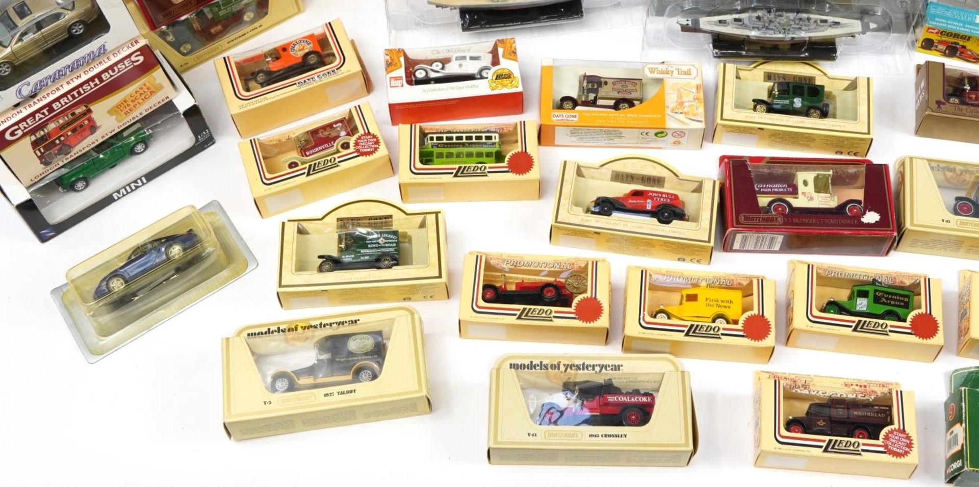 Collection of diecast advertising collector's vehicles and boats with boxes including Days Gone, - Image 5 of 6