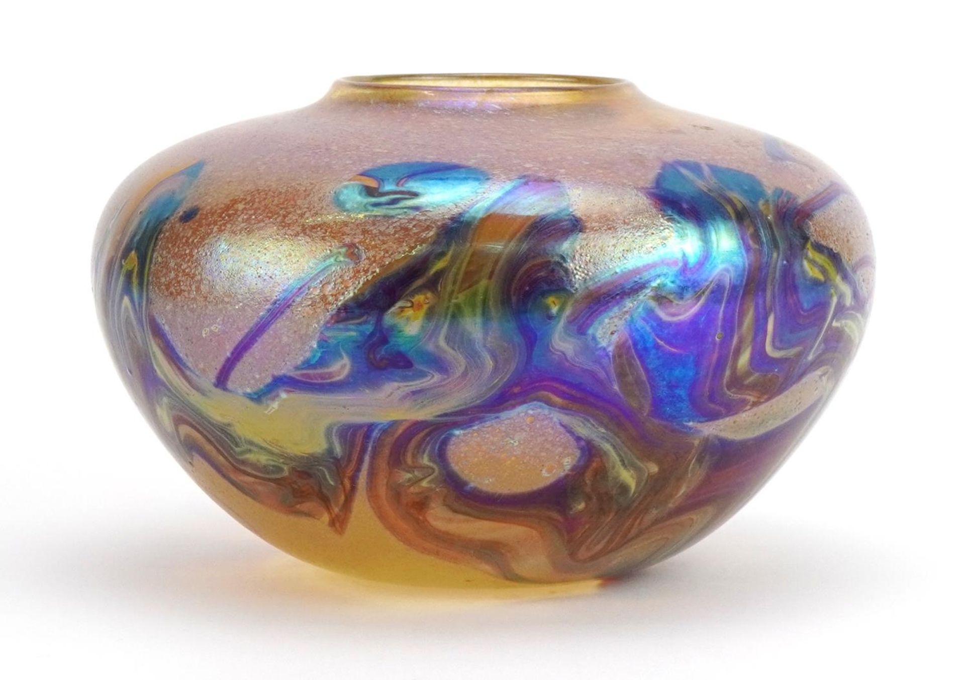 Siddy Langley, large iridescent art glass vase, etched Siddy Langley 1998 to the base, 19cm in - Image 2 of 4