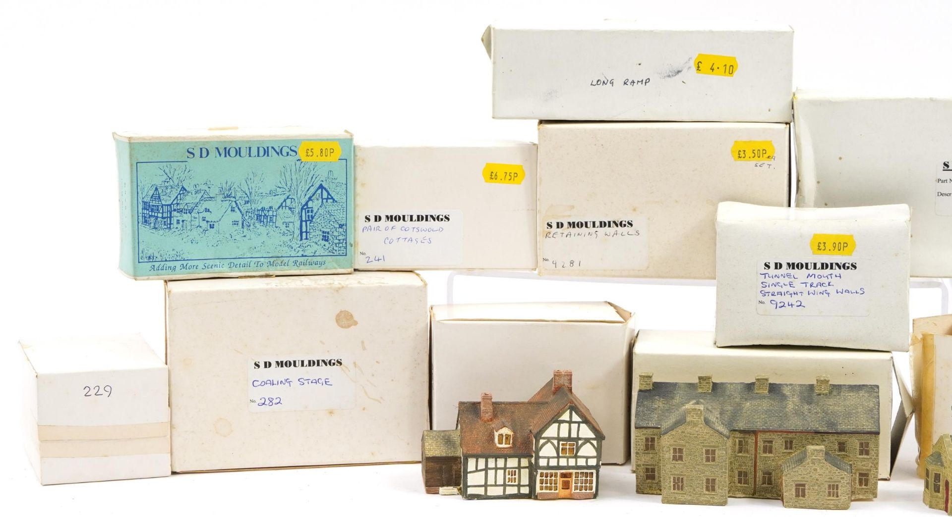 Collection of SD Mouldings N gauge model railway accessories with boxes including retaining walls, - Image 2 of 4