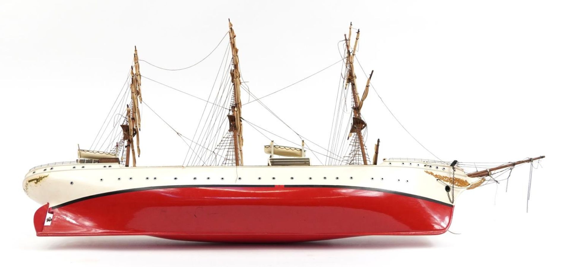 Danmark scratch built model of a rigged cutter on stand, 100cm in length - Image 4 of 4