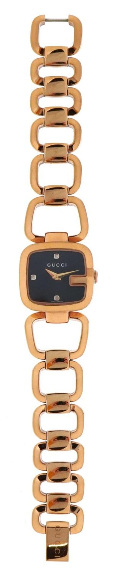 Gucci, ladies Gucci Dial G wristwatch numbered 125.5 with spare link and box, the case 24mm wide - Image 2 of 8