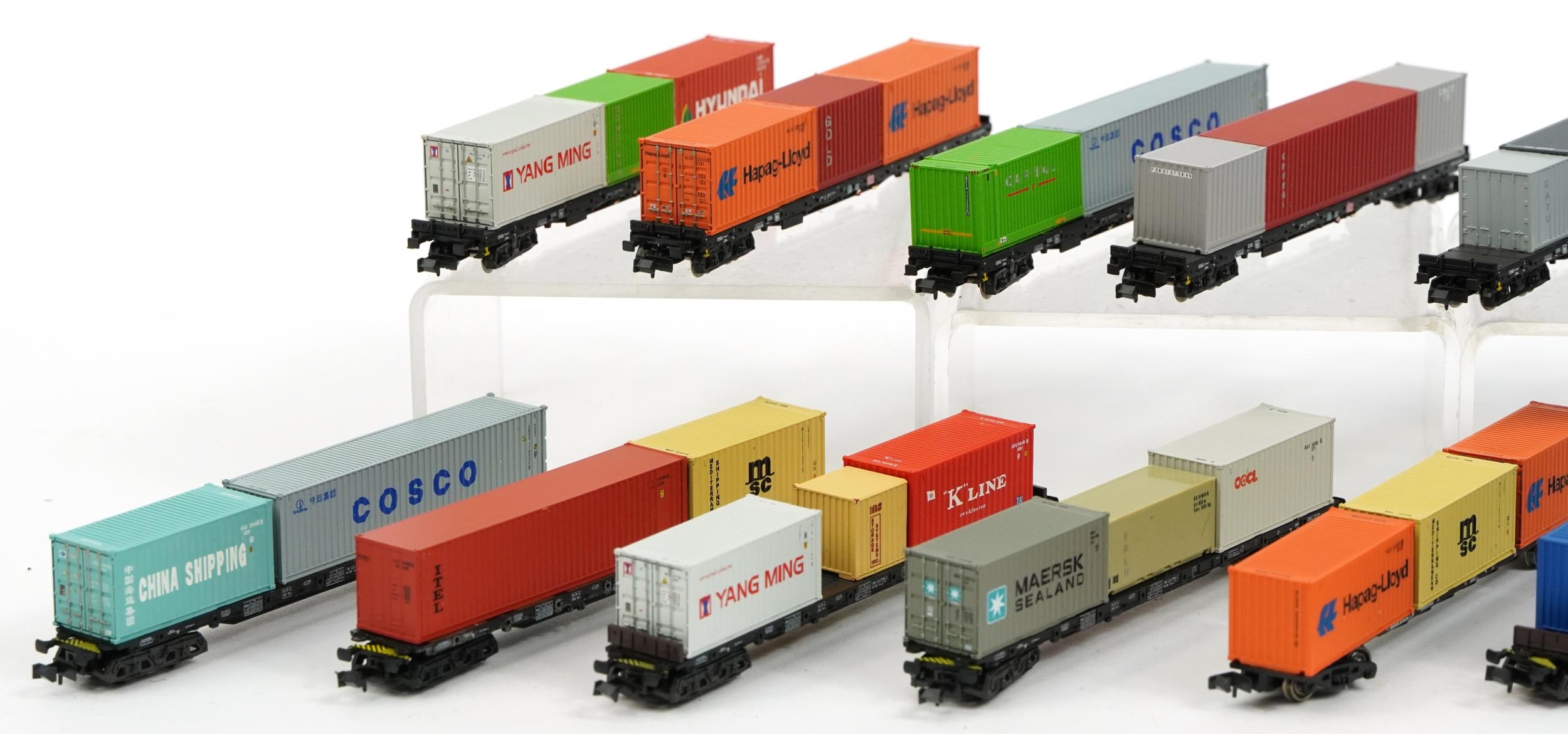 Sixteen N gauge model railway container wagons including Graham Farish, Trix and Minitrix, housed in - Image 2 of 3