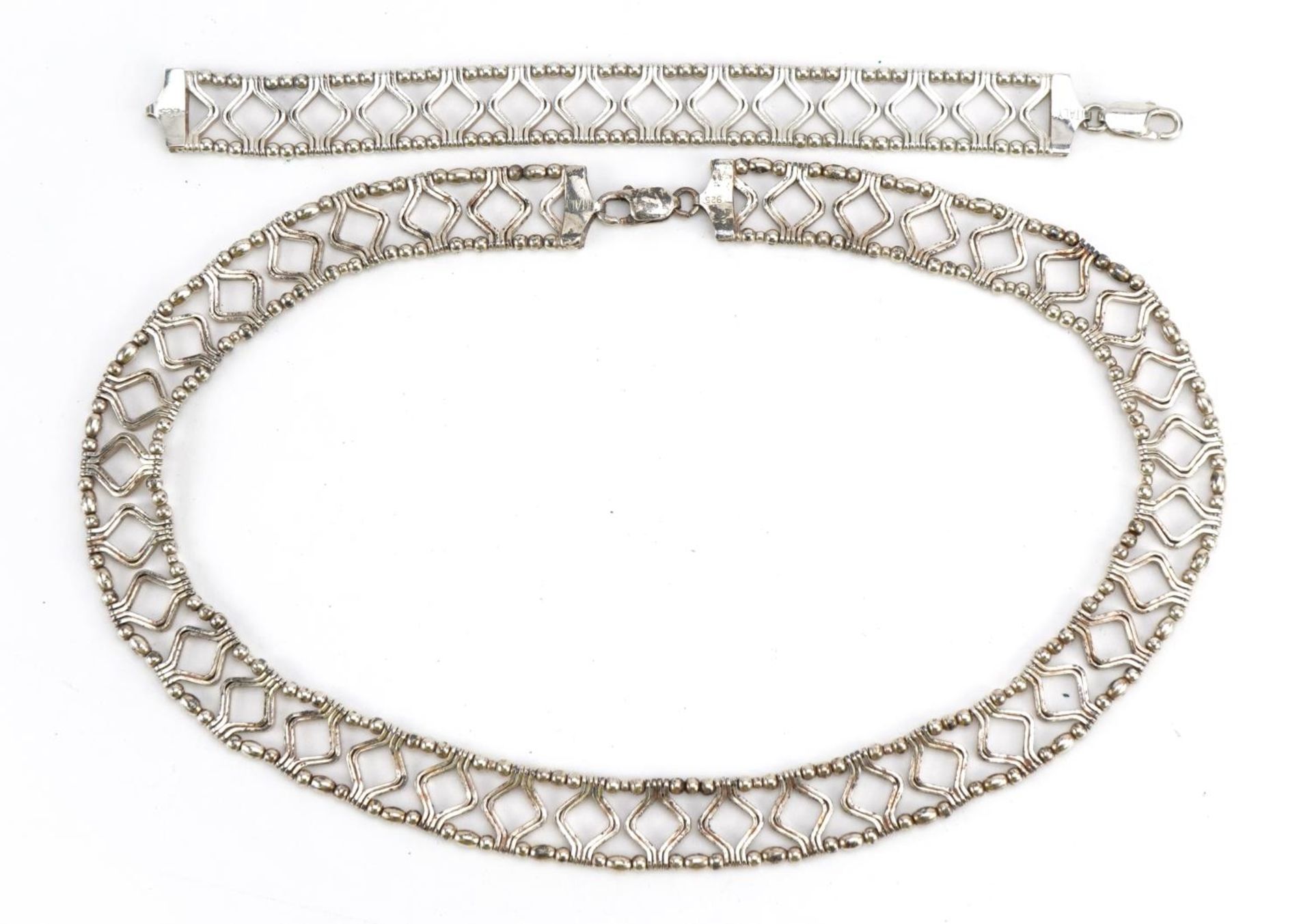 Stylish silver choker necklace and matching bracelet, the bracelet 19cm in length, total 94.8g - Image 3 of 4