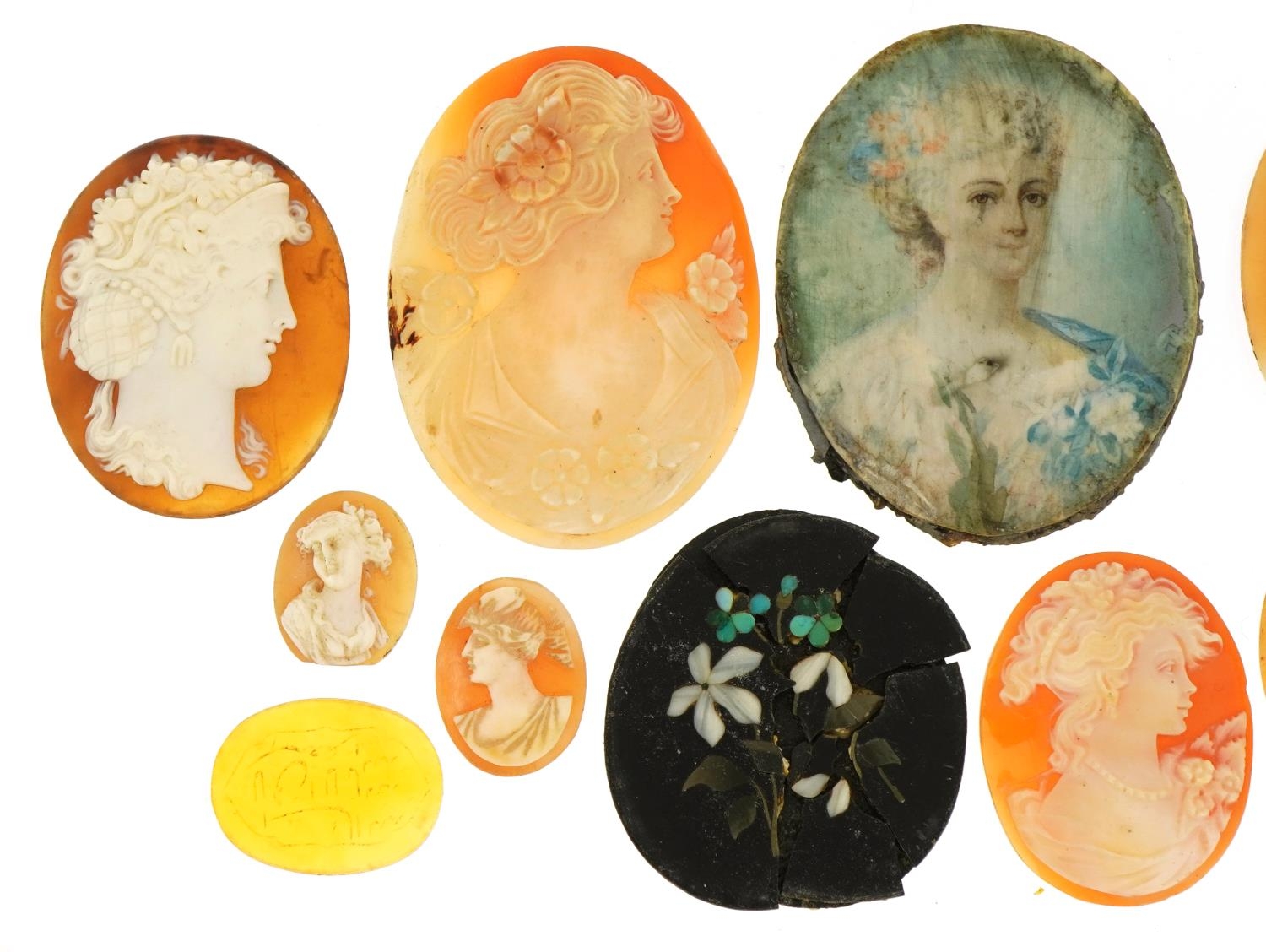 Collection of cameo panels carved with maiden heads, two hand painted examples and a pietra dura - Image 2 of 4